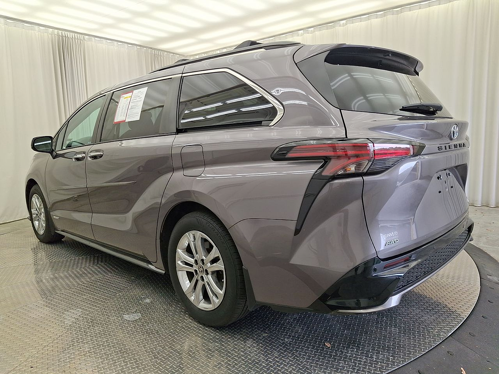 Used 2021 Toyota Sienna Truck