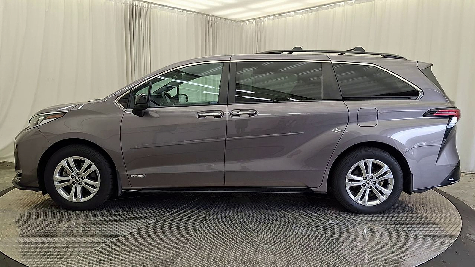 Used 2021 Toyota Sienna Truck