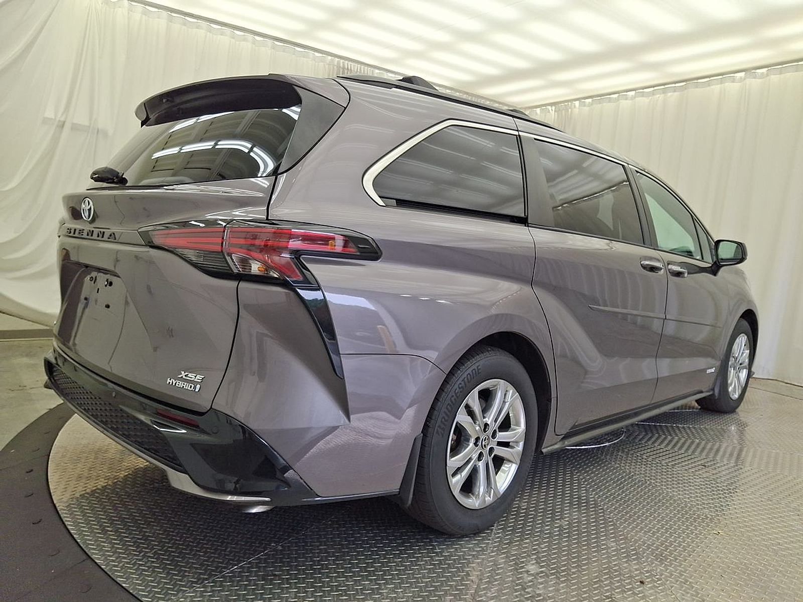 Used 2021 Toyota Sienna Truck