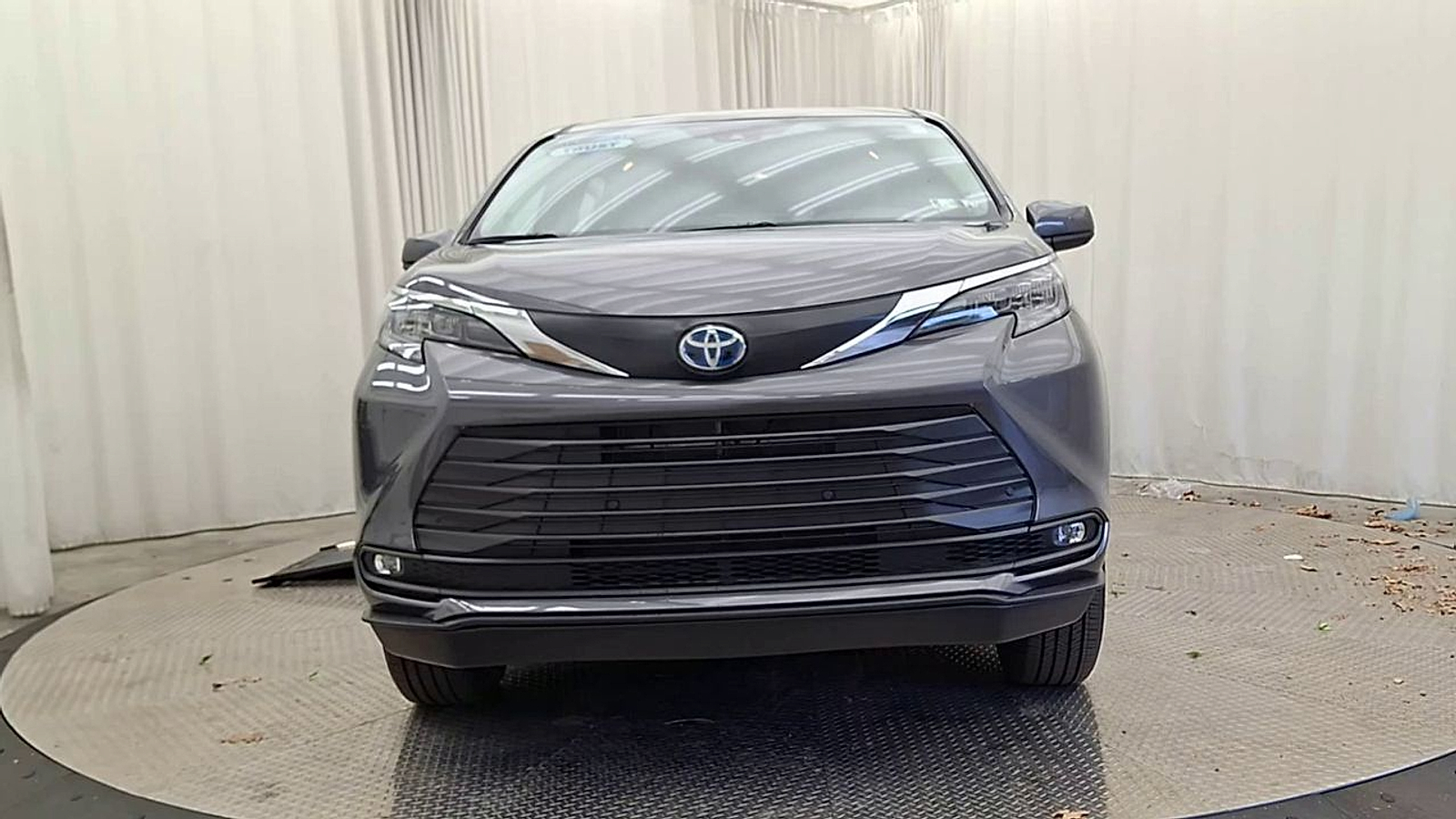 Used 2025 Toyota Sienna Sedan