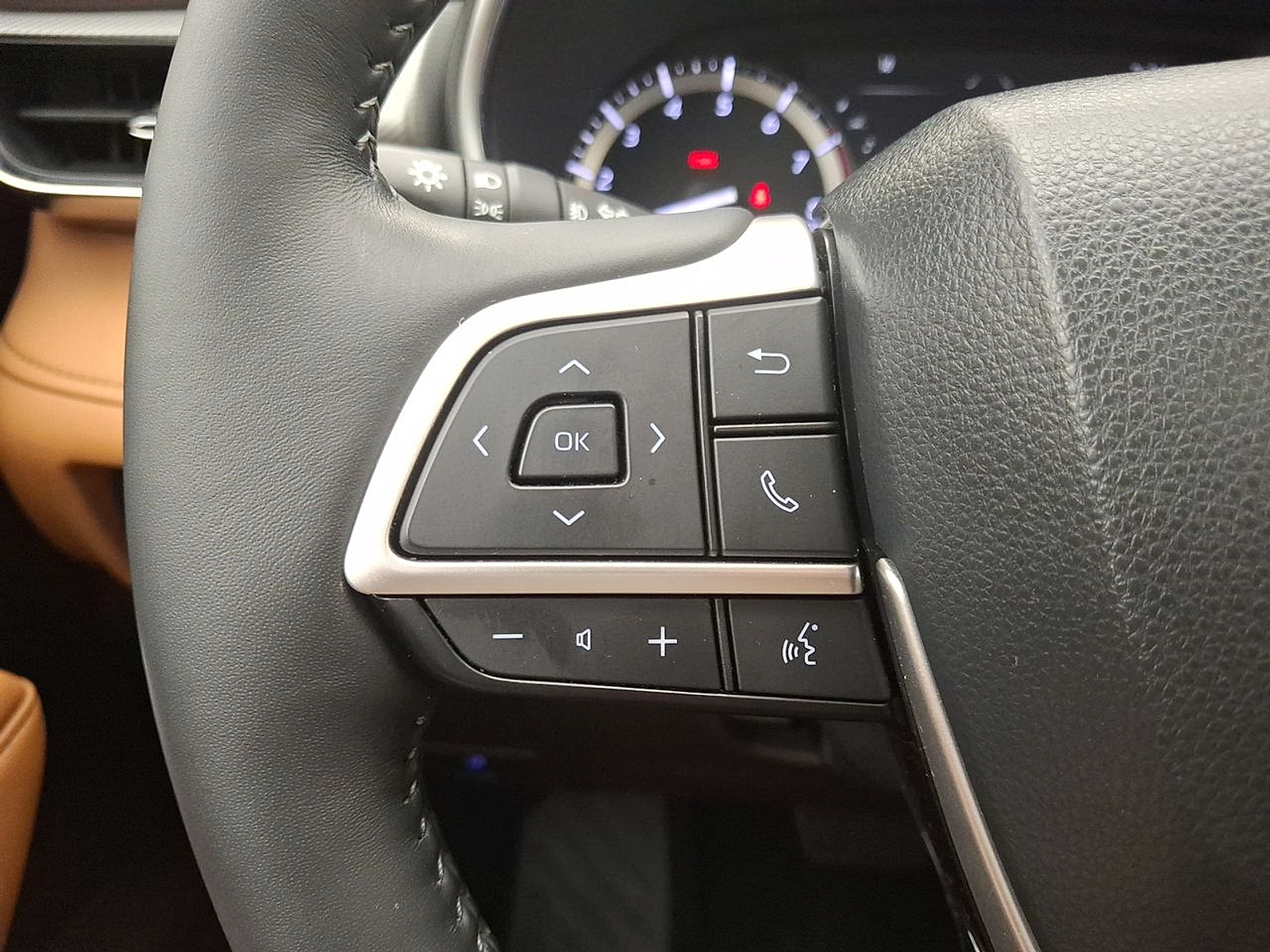 Used 2022 Toyota Highlander Truck
