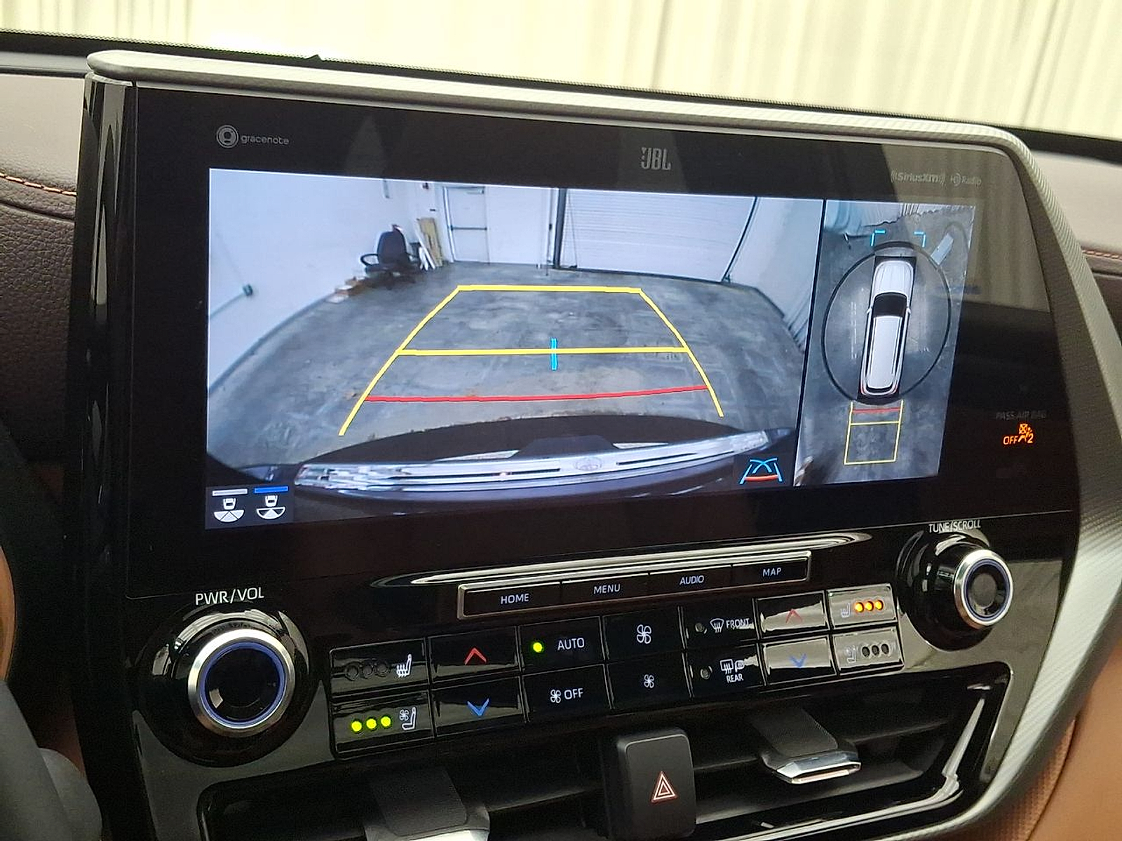 Used 2022 Toyota Highlander Truck