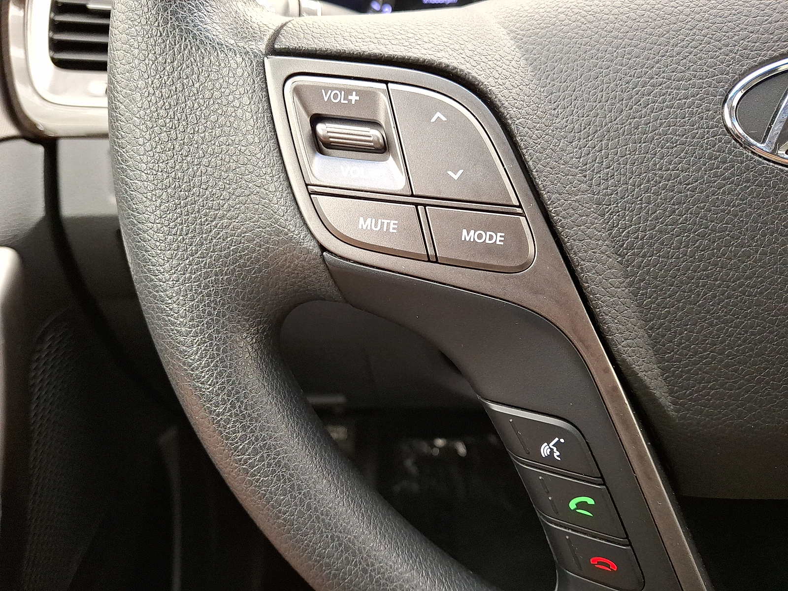 Used 2018 Hyundai Santa Fe Truck