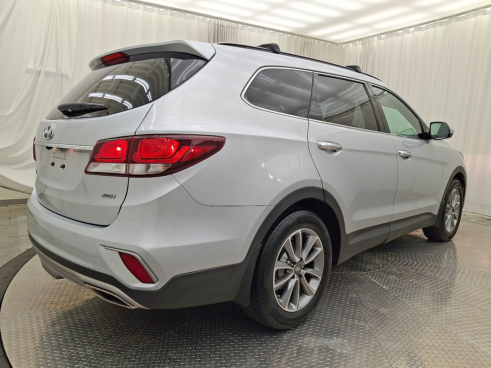 Used 2018 Hyundai Santa Fe Truck