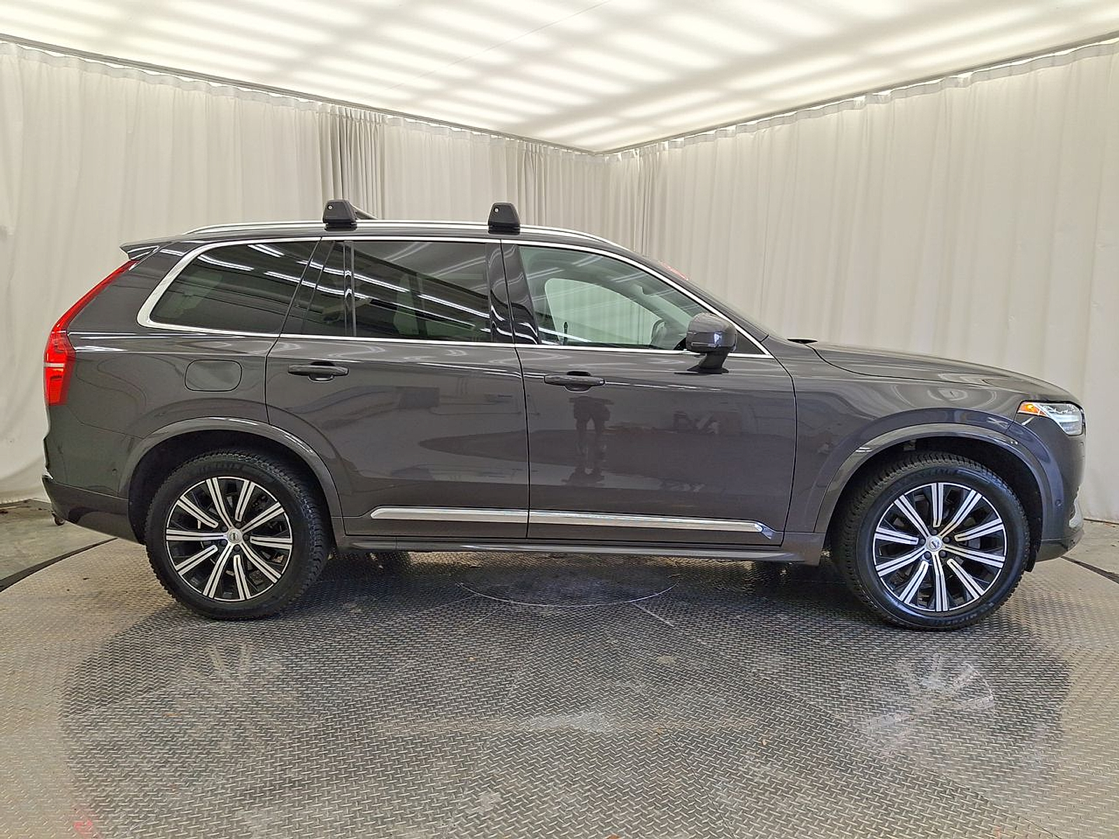 Used 2023 Volvo XC90 Sedan