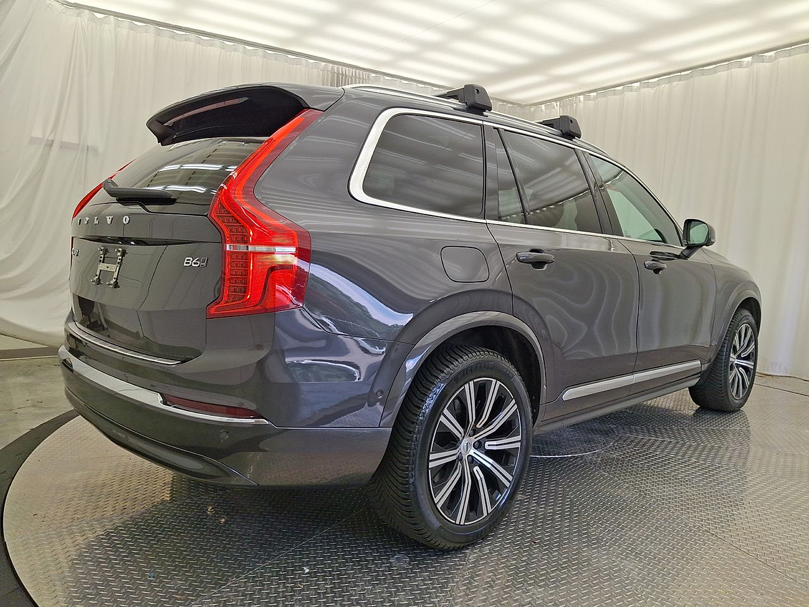 Used 2023 Volvo XC90 Sedan
