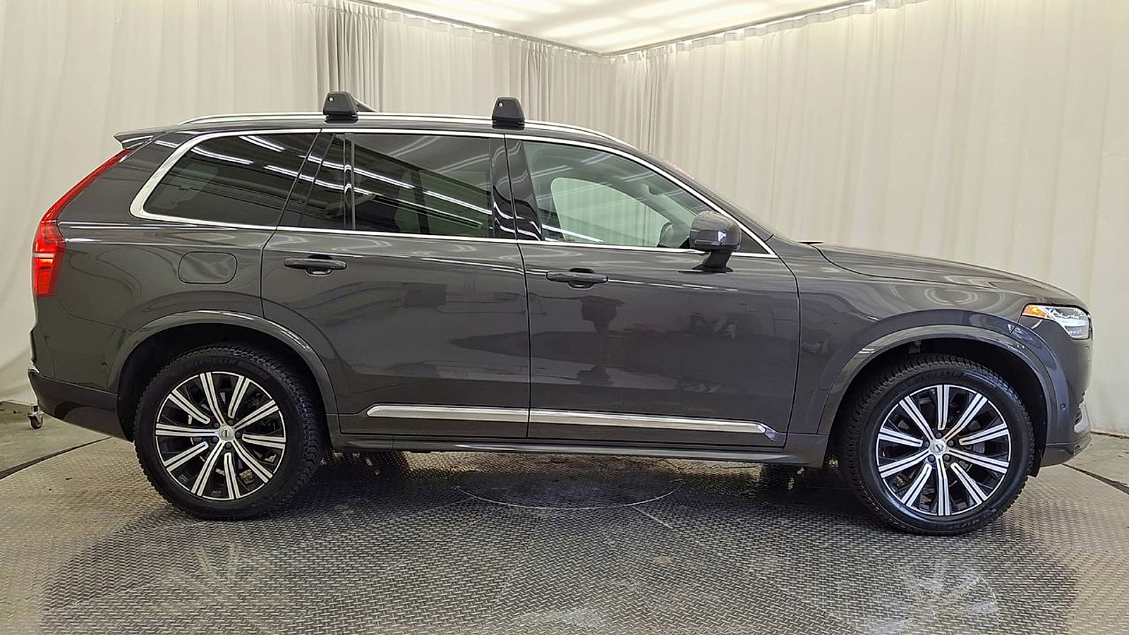 Used 2023 Volvo XC90 Sedan