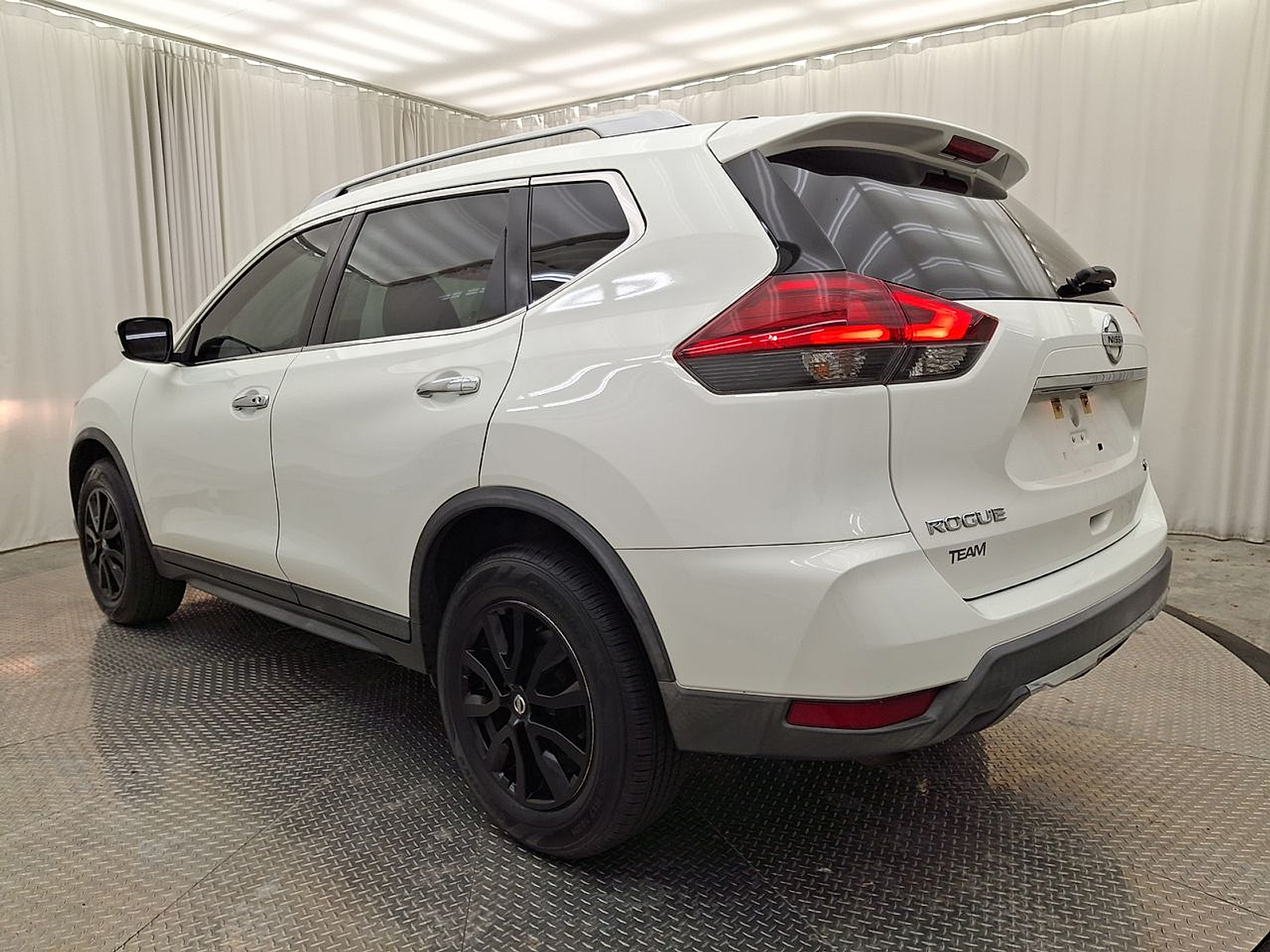 Used 2017 Nissan Rogue Truck