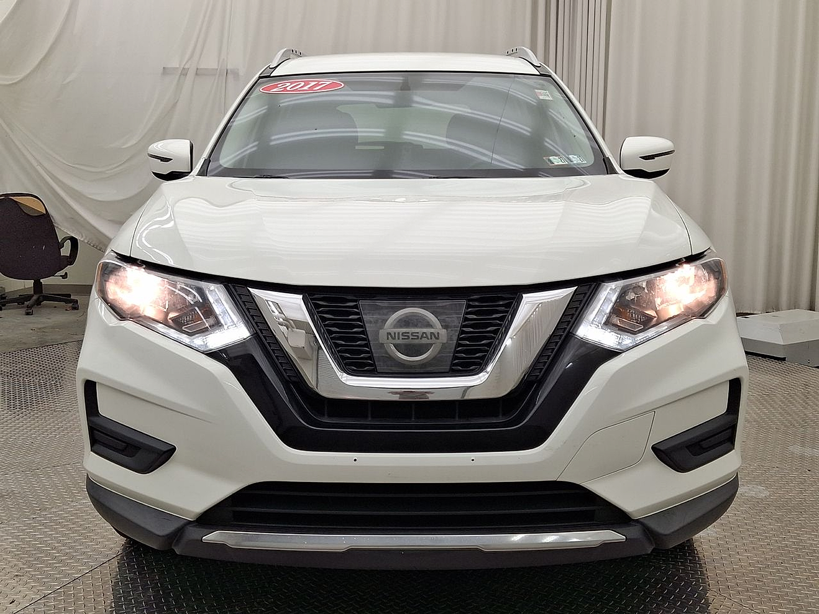 Used 2017 Nissan Rogue Truck
