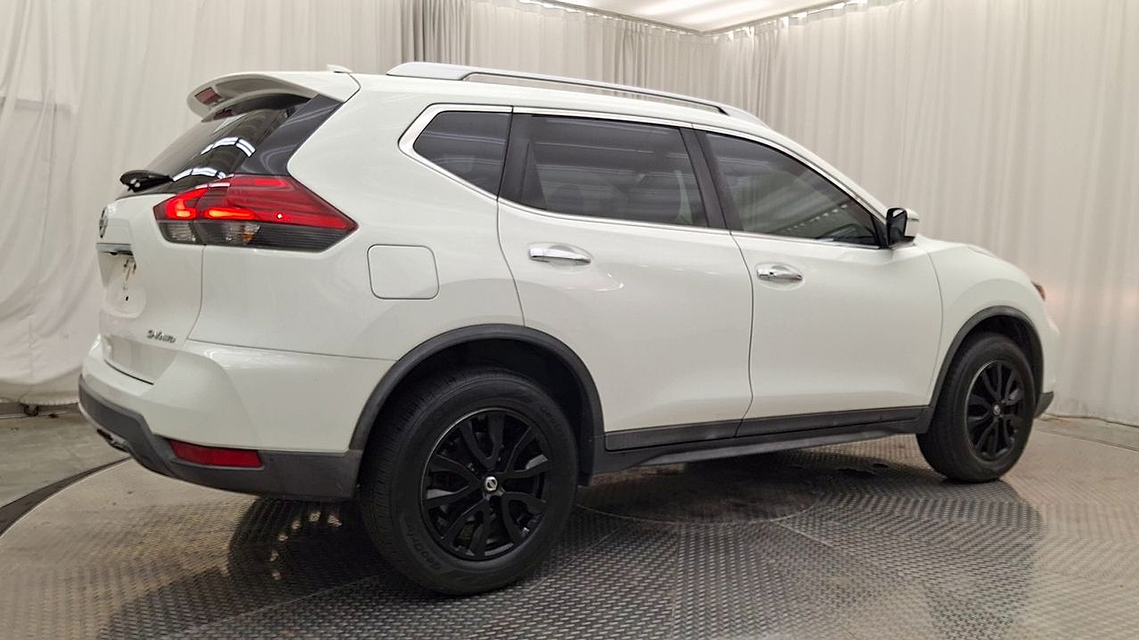 Used 2017 Nissan Rogue Truck