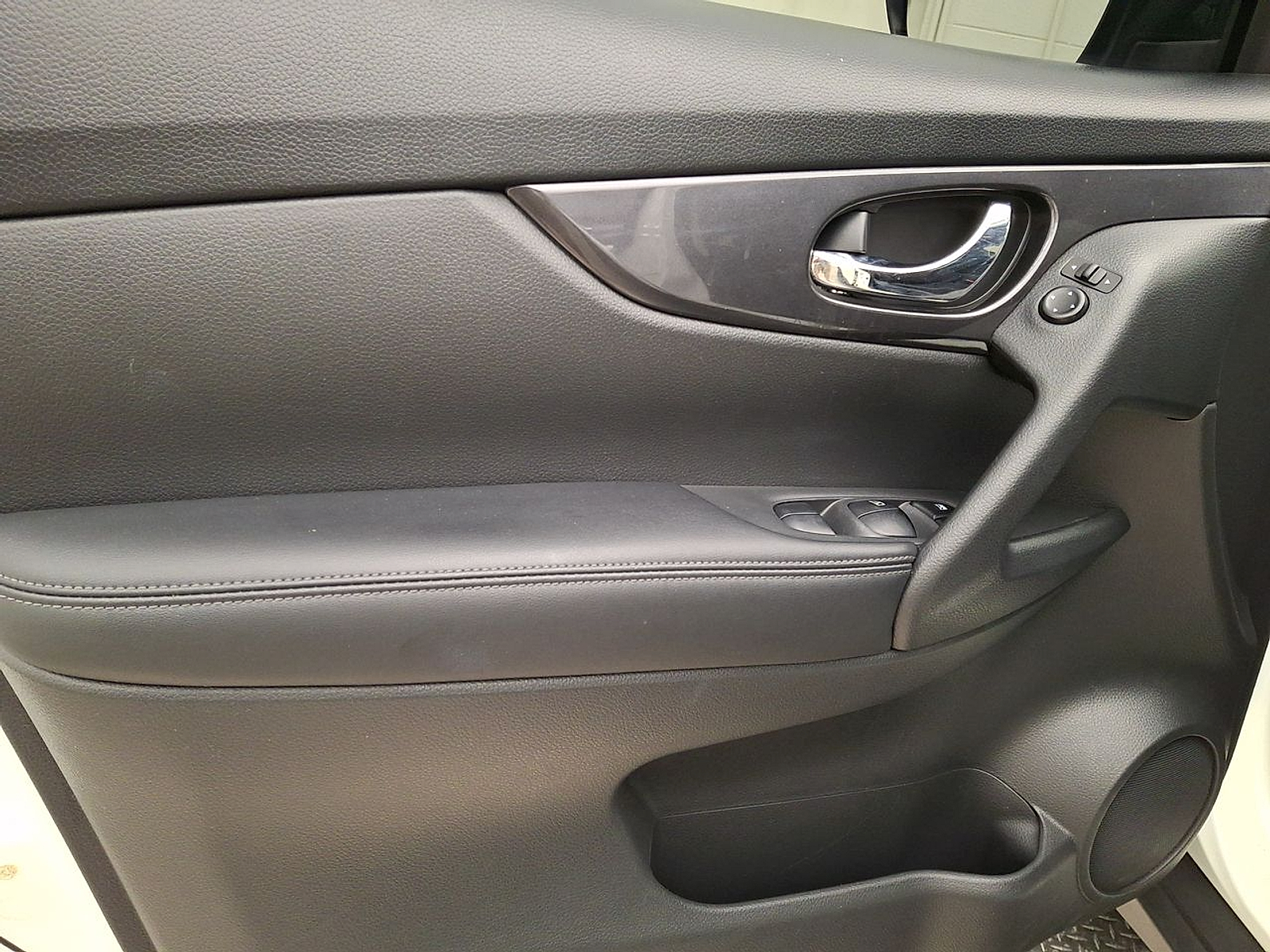 Used 2017 Nissan Rogue Truck
