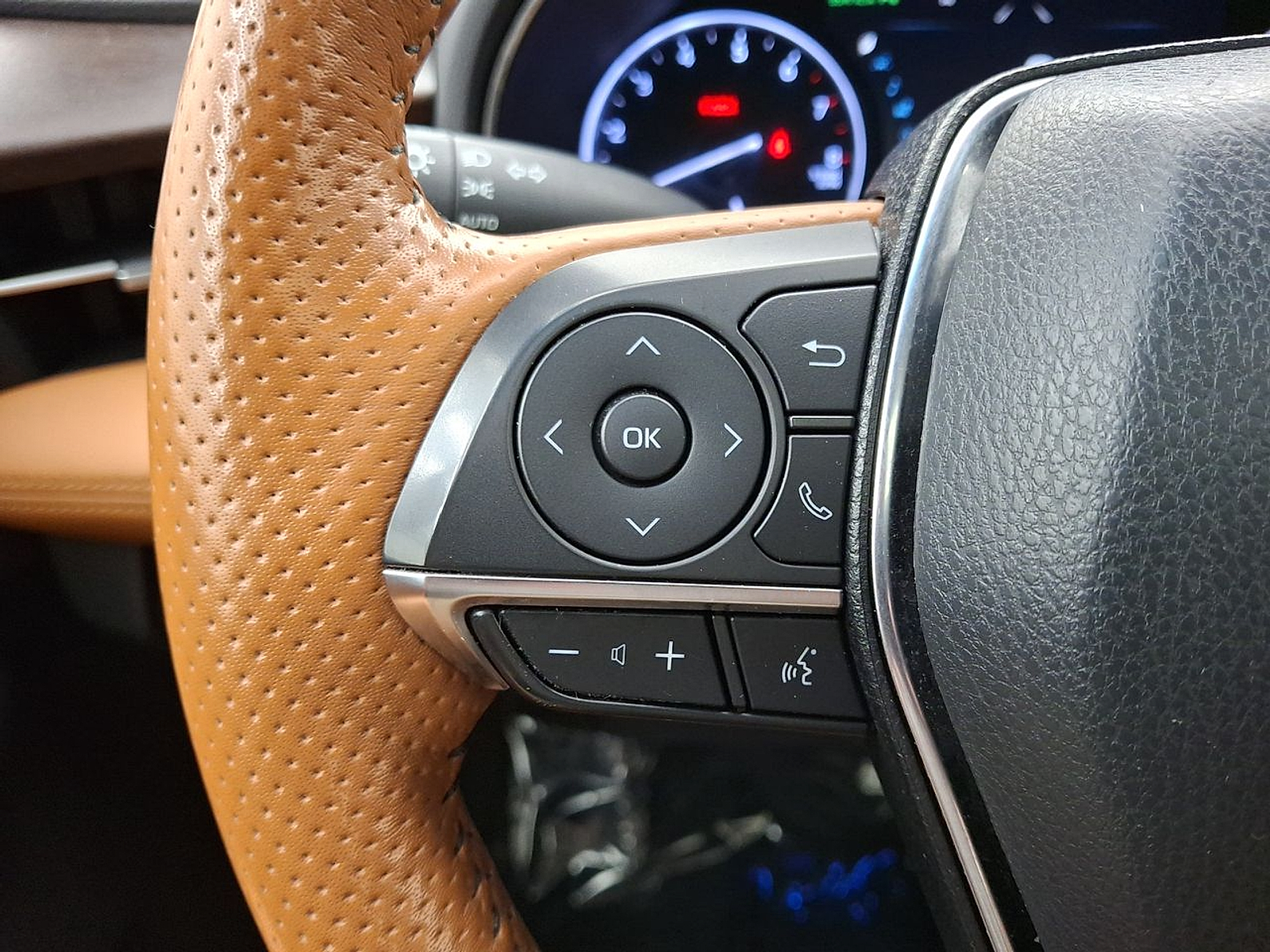Used 2019 Toyota Avalon Sedan