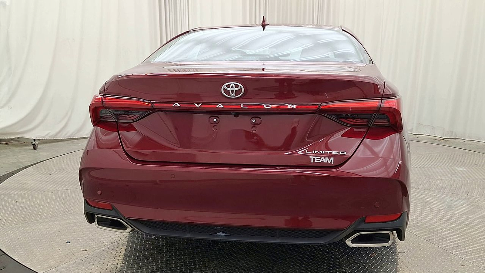 Used 2019 Toyota Avalon Sedan