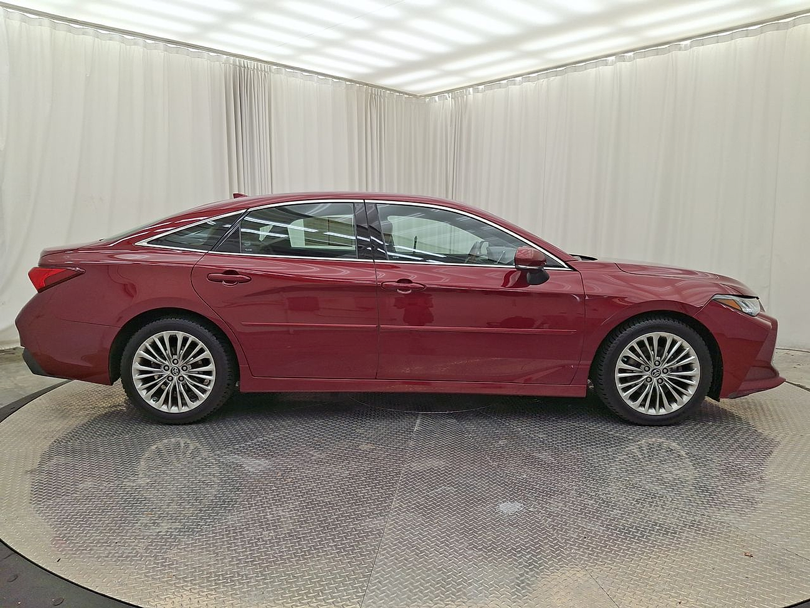 Used 2019 Toyota Avalon Sedan