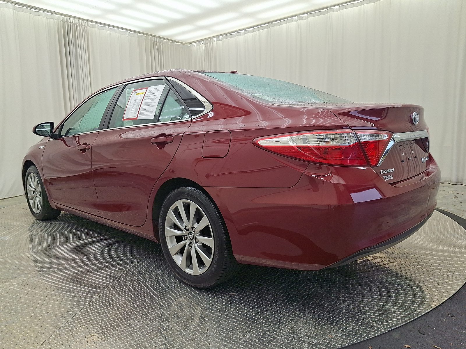 Used 2017 Toyota Camry Hybrid Sedan