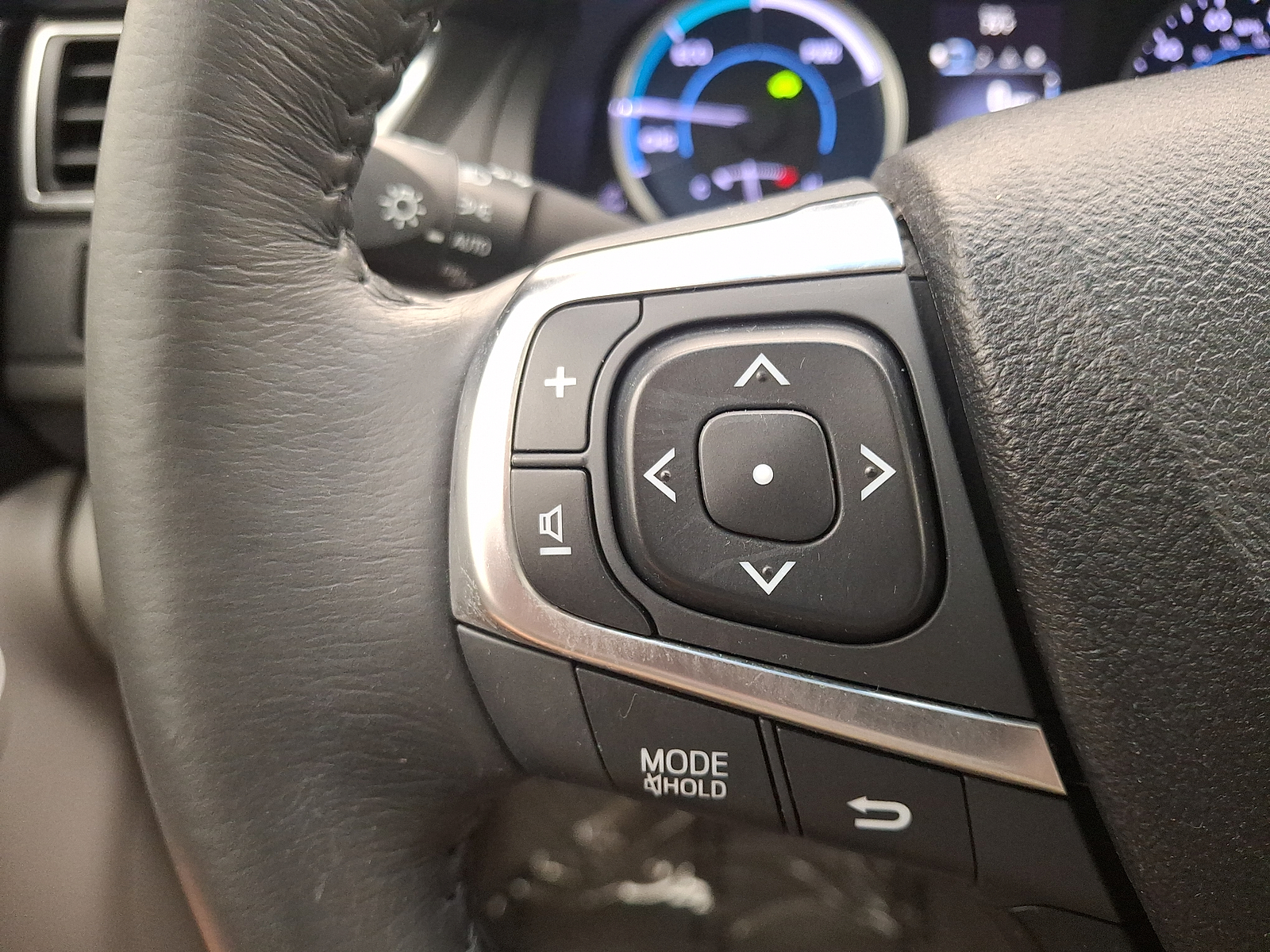 Used 2017 Toyota Camry Hybrid Sedan