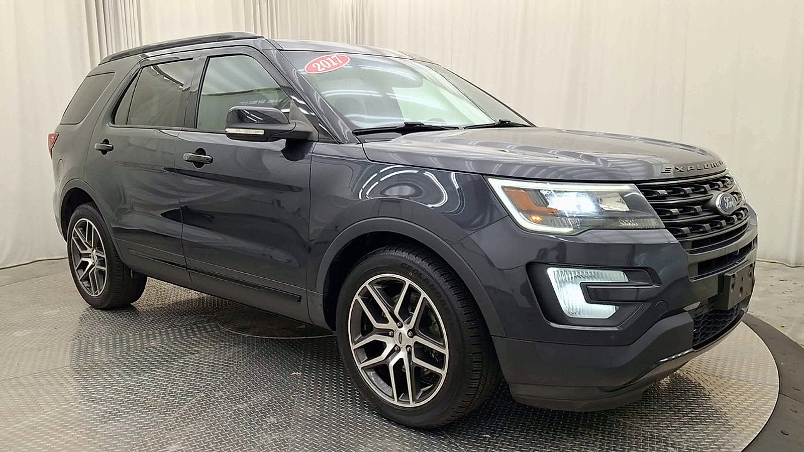 Used 2017 Ford Explorer Truck