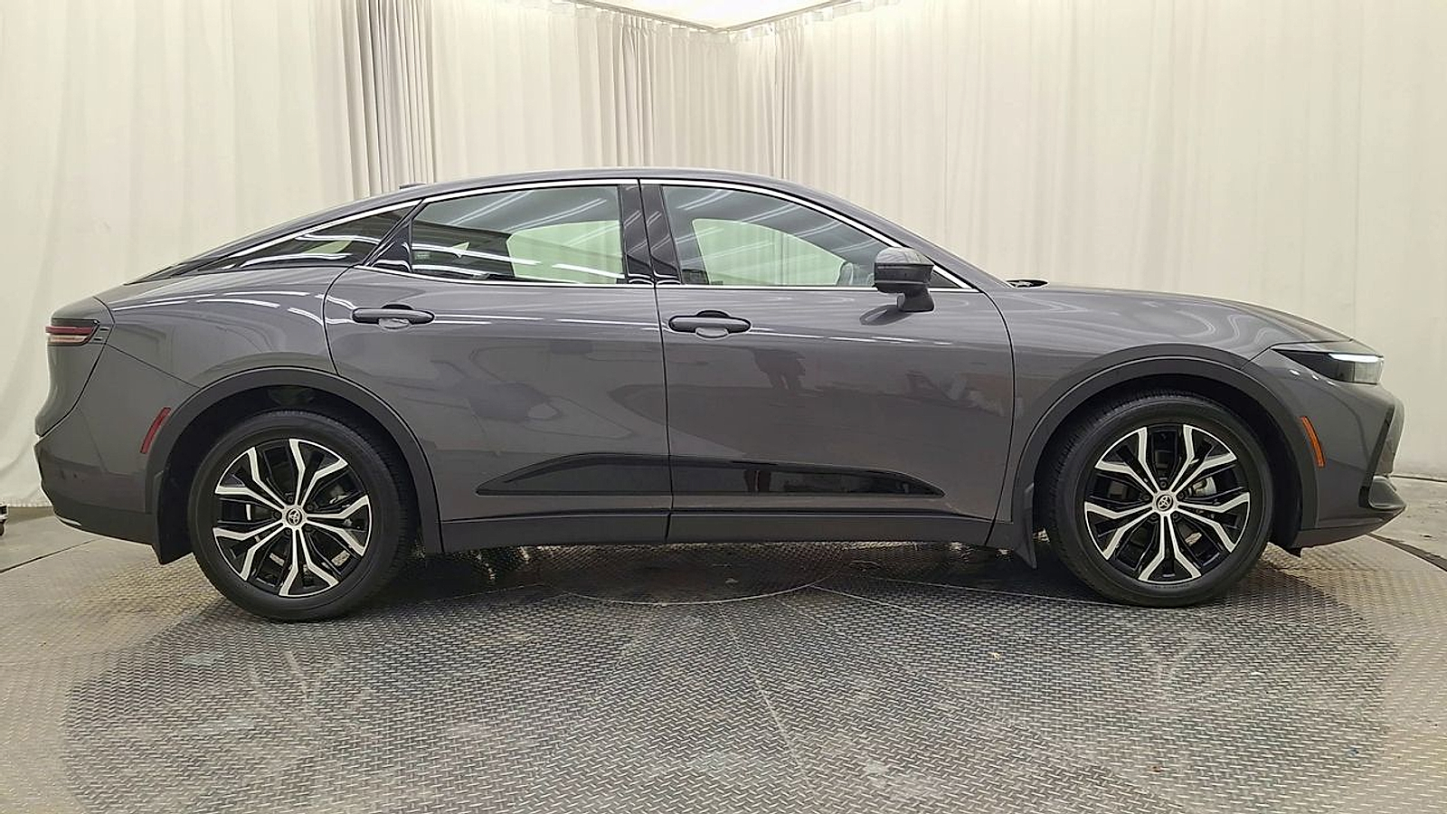 Used 2023 Toyota Crown Sedan