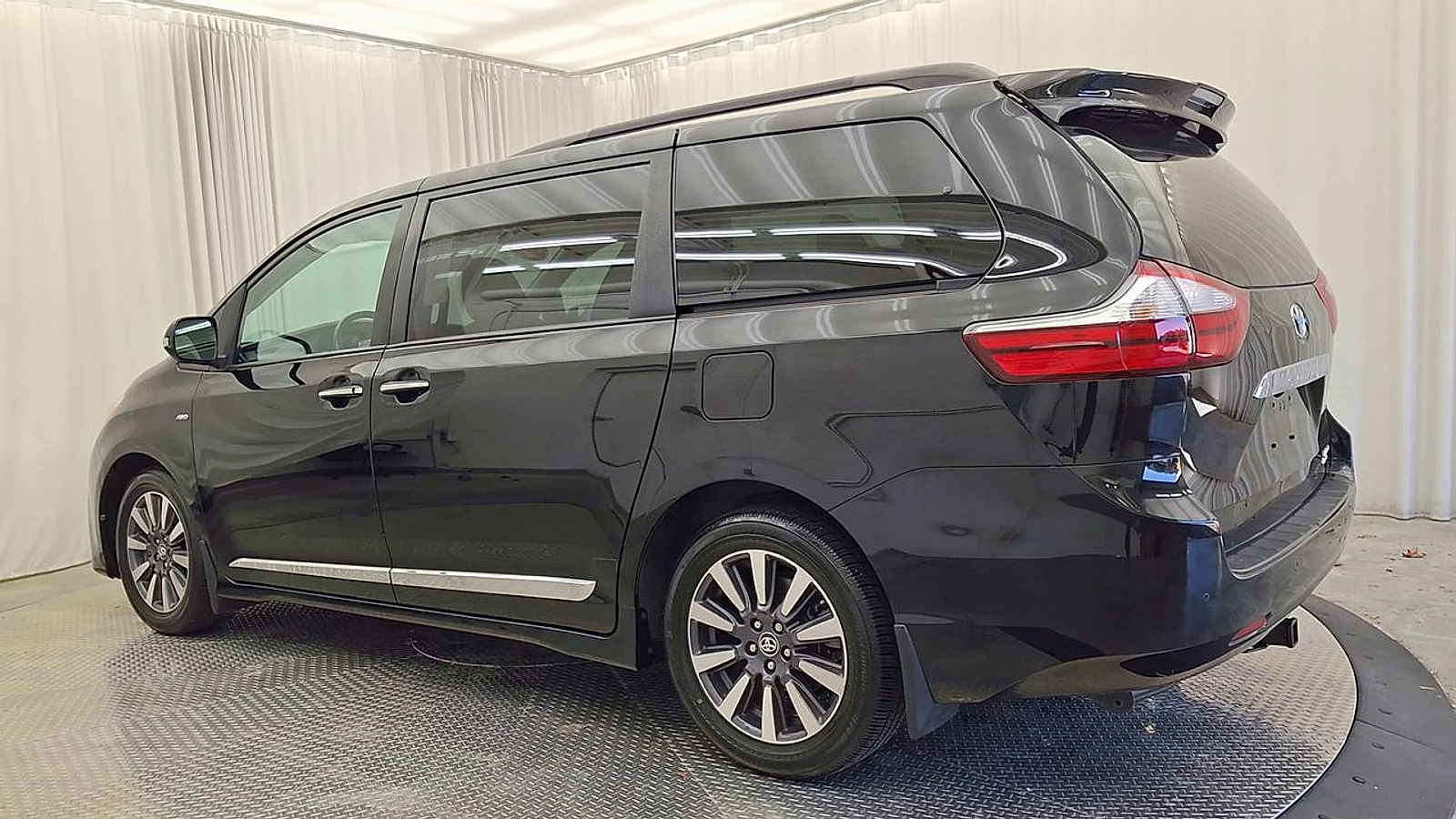 Used 2019 Toyota Sienna Sedan