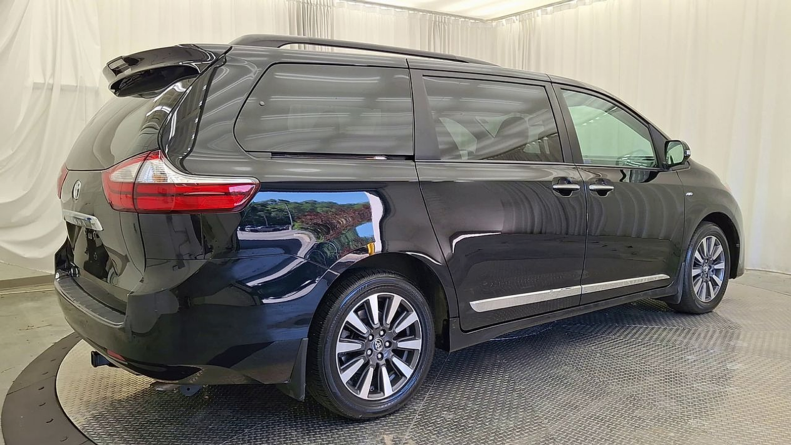Used 2019 Toyota Sienna Sedan