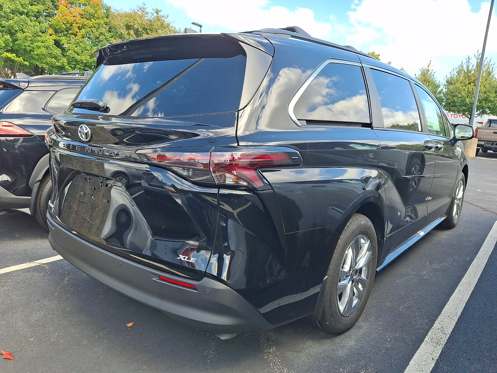 New 2026 Toyota Sienna Van