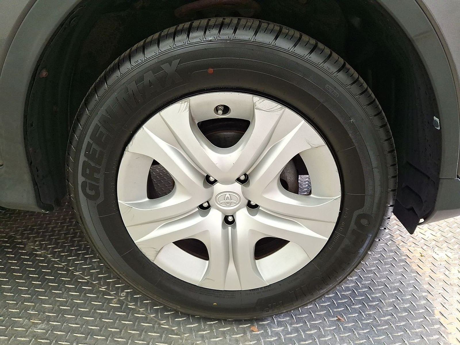 Used 2014 Toyota RAV4 Sedan