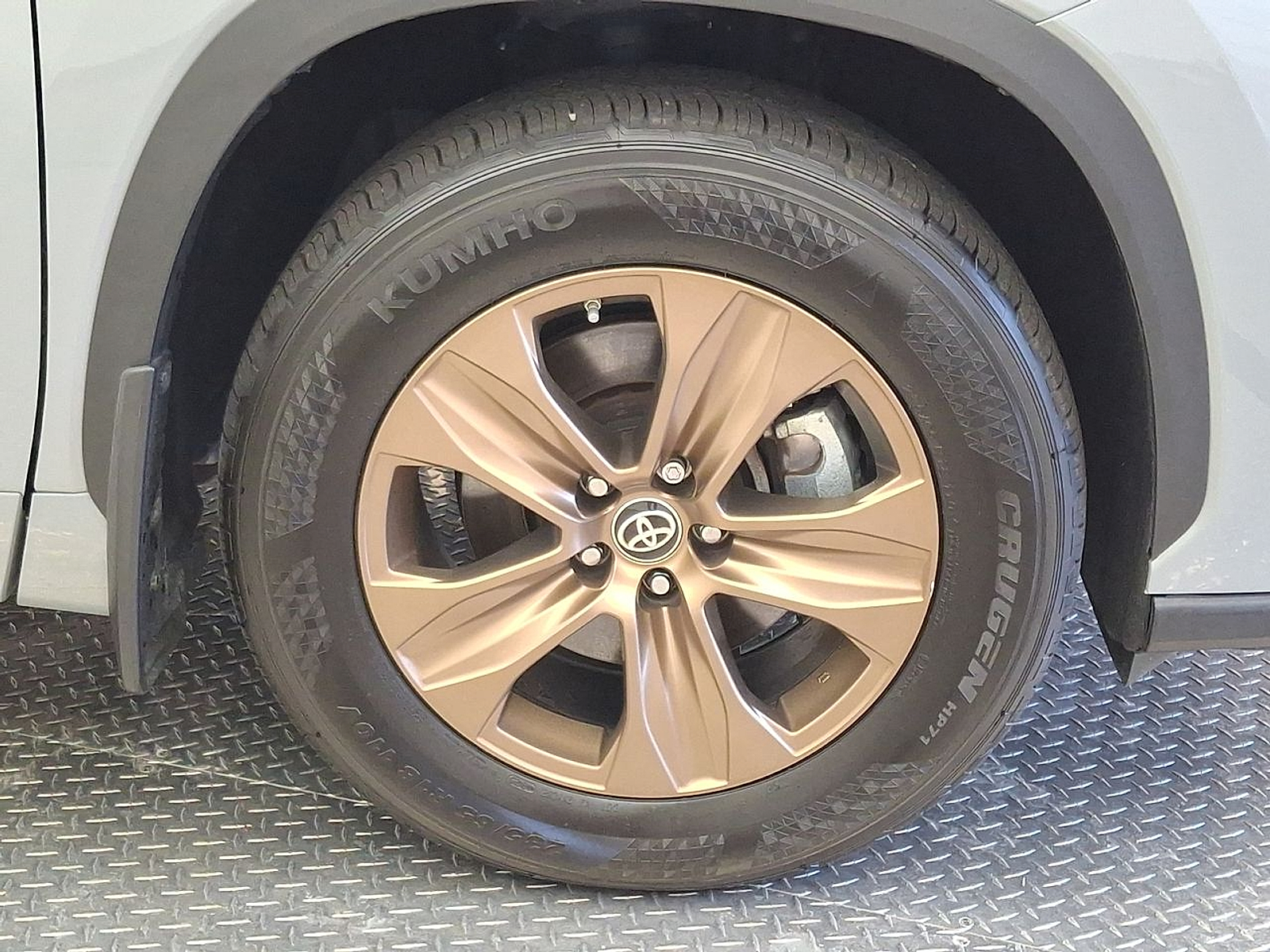 Used 2022 Toyota Highlander Sedan