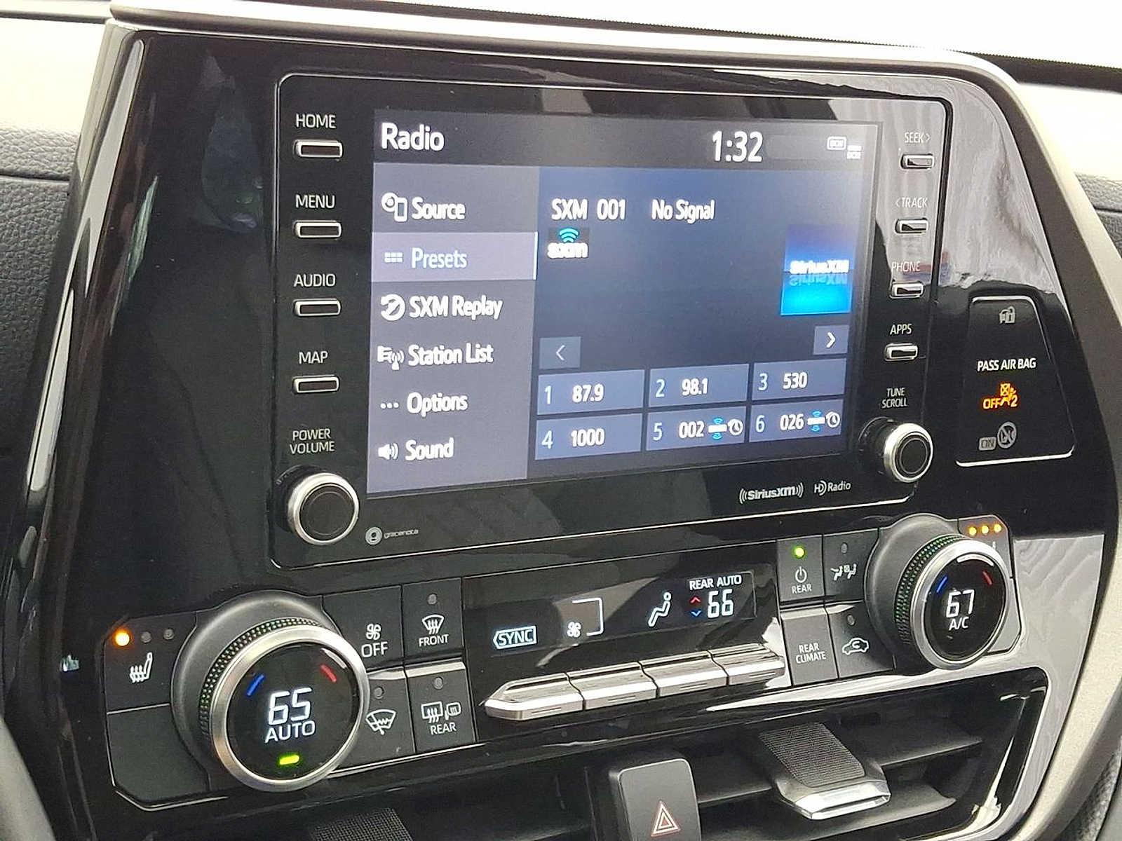Used 2022 Toyota Highlander Sedan