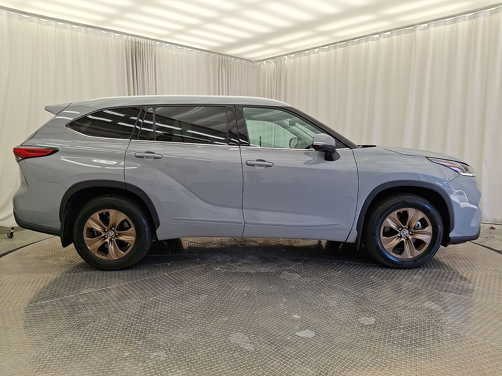 Used 2022 Toyota Highlander Sedan