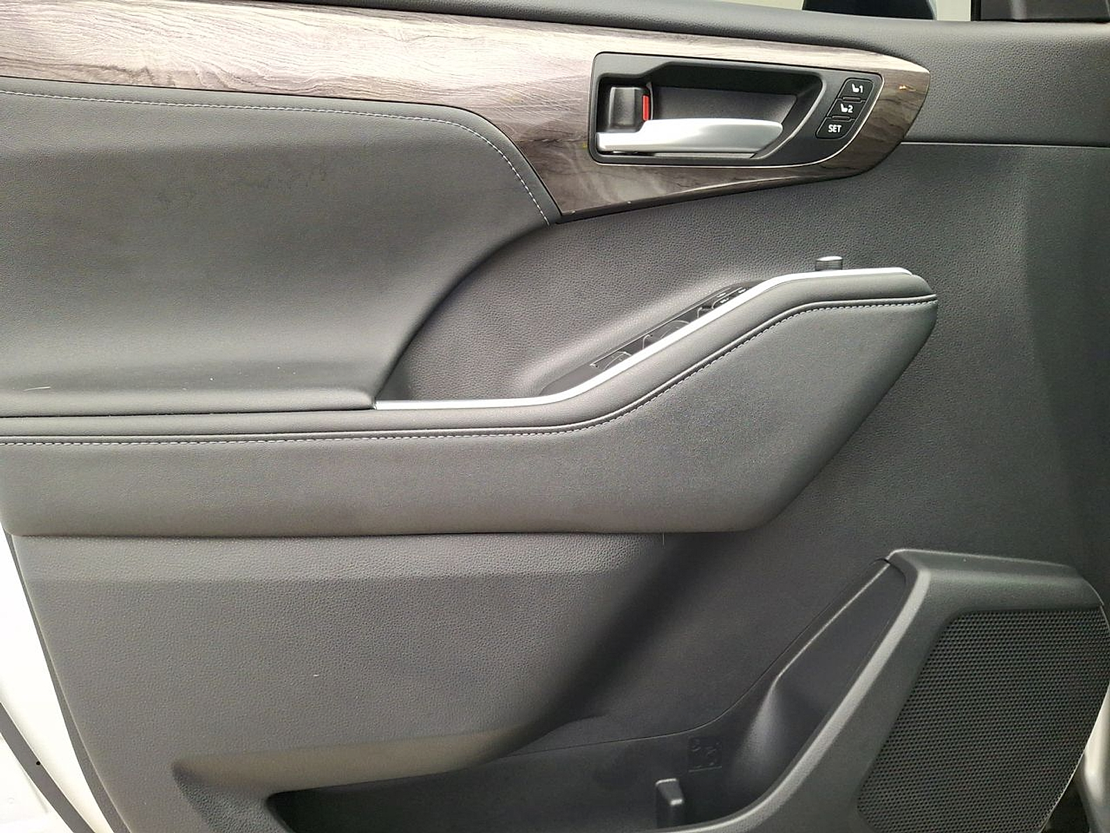 Used 2023 Toyota Highlander SUV