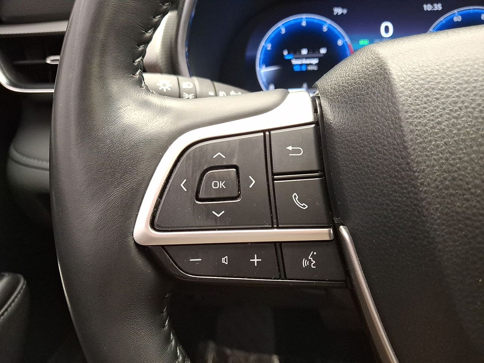 Used 2023 Toyota Highlander SUV