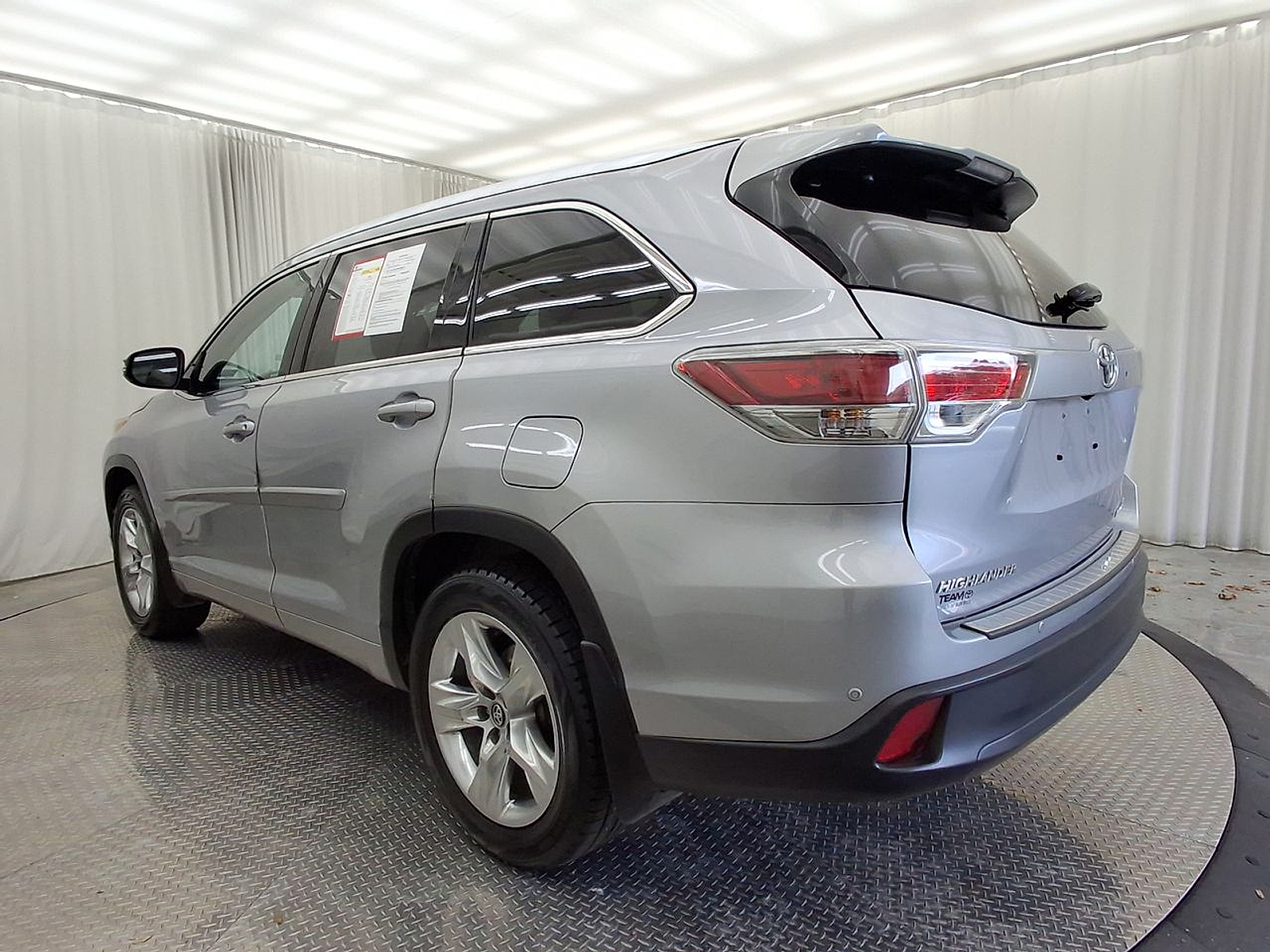 Used 2016 Toyota Highlander SUV