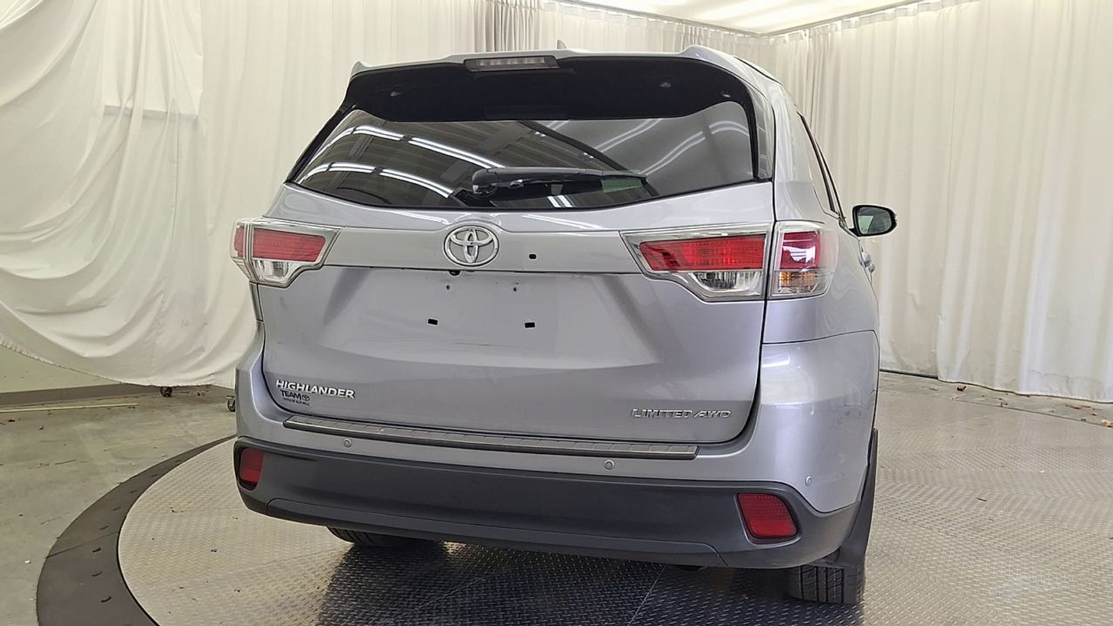 Used 2016 Toyota Highlander SUV