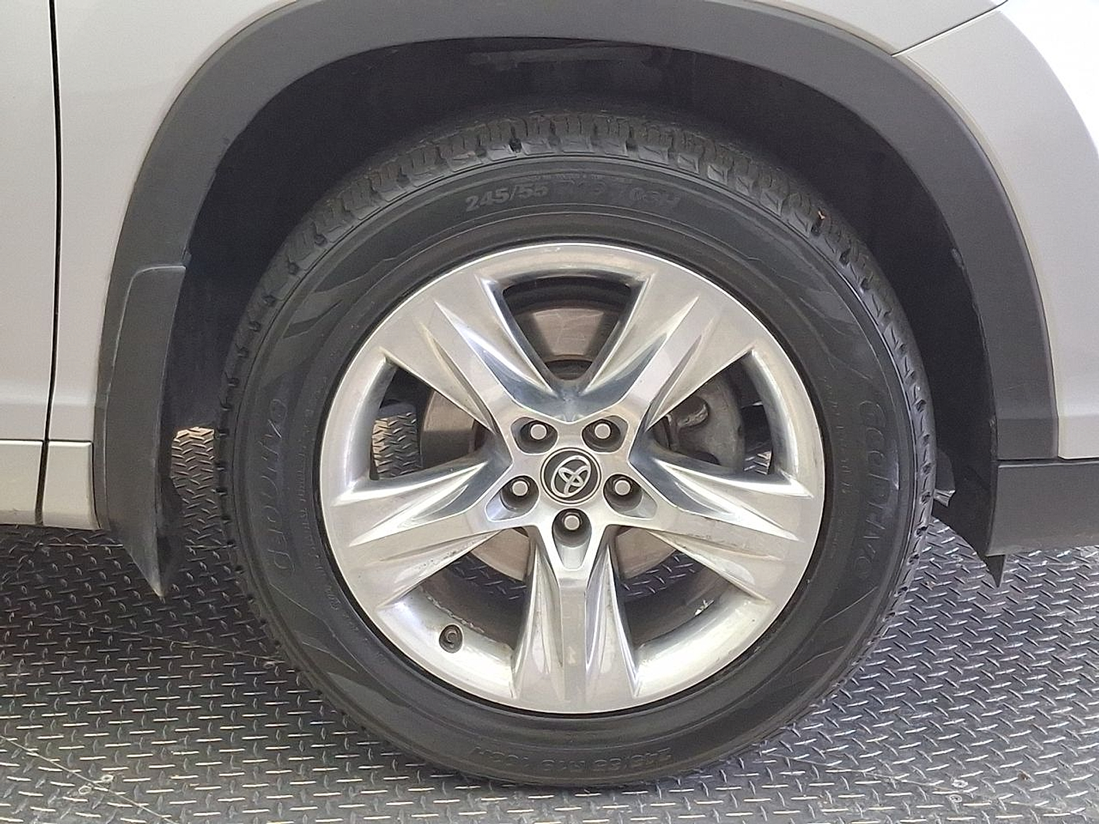 Used 2016 Toyota Highlander SUV