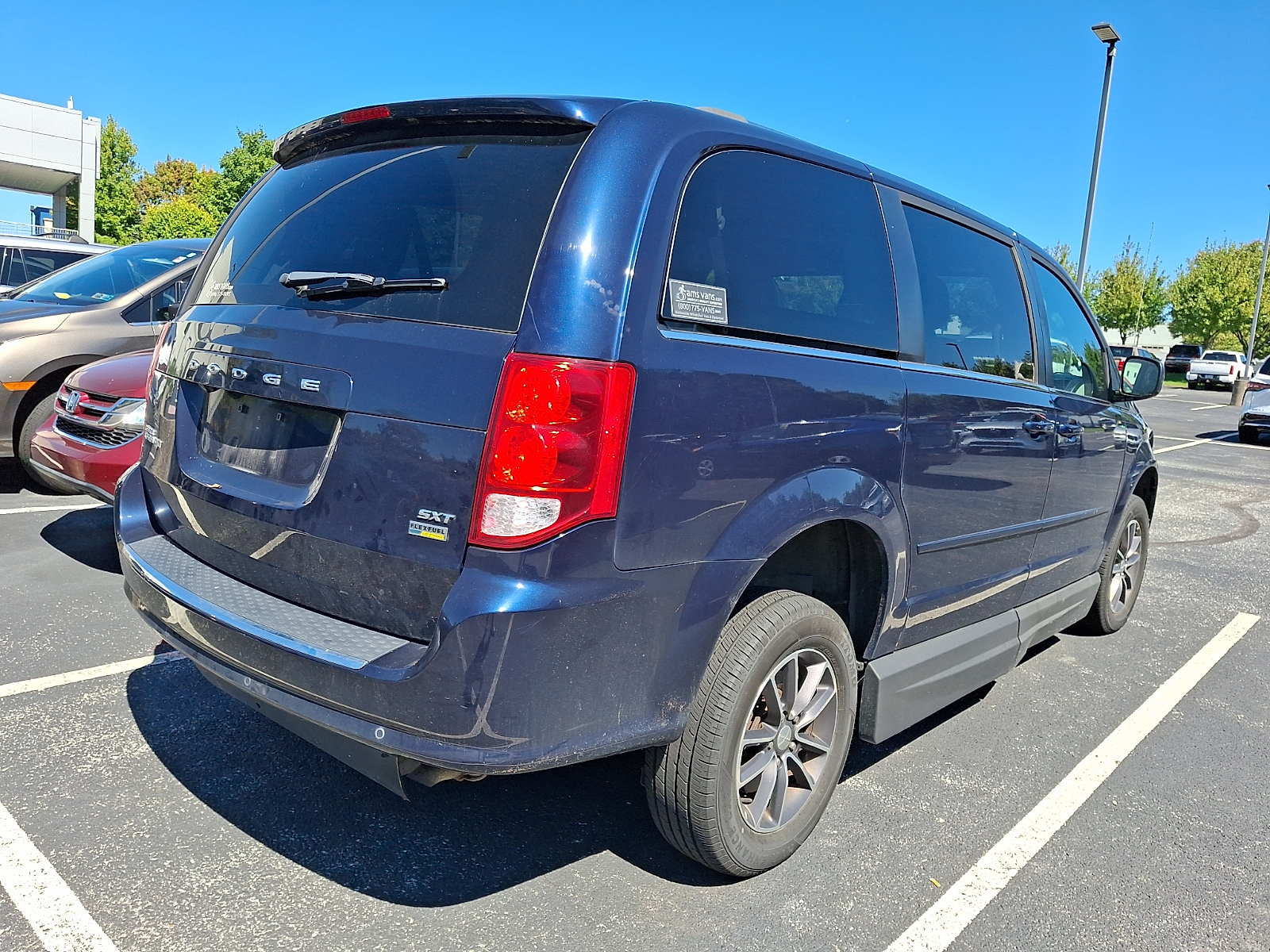 Used 2017 Dodge Grand Caravan Van