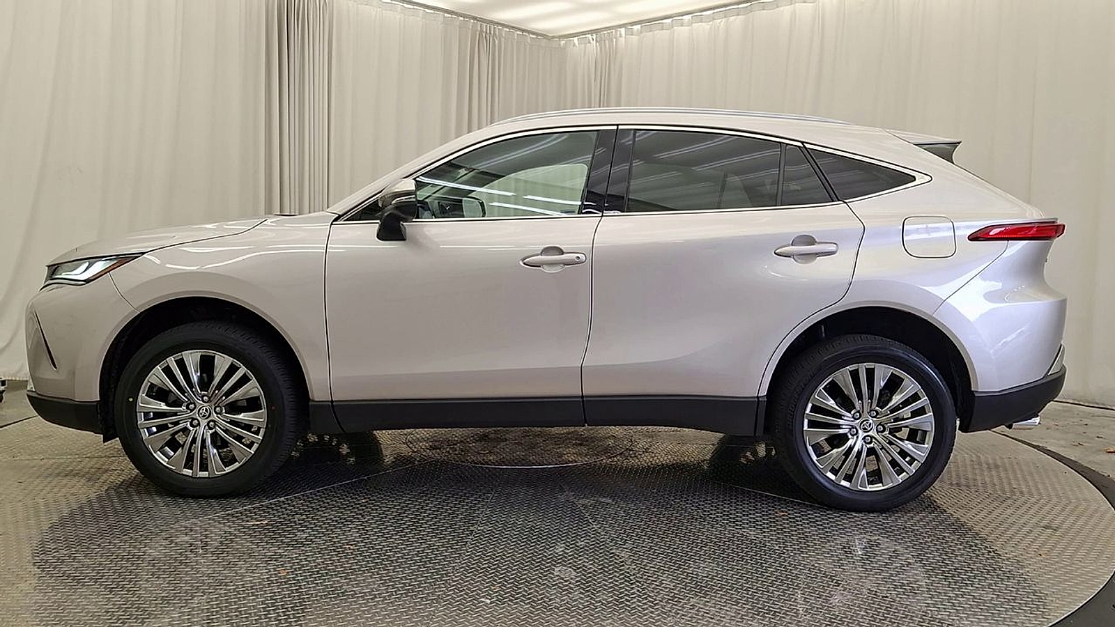 Used 2024 Toyota Venza SUV