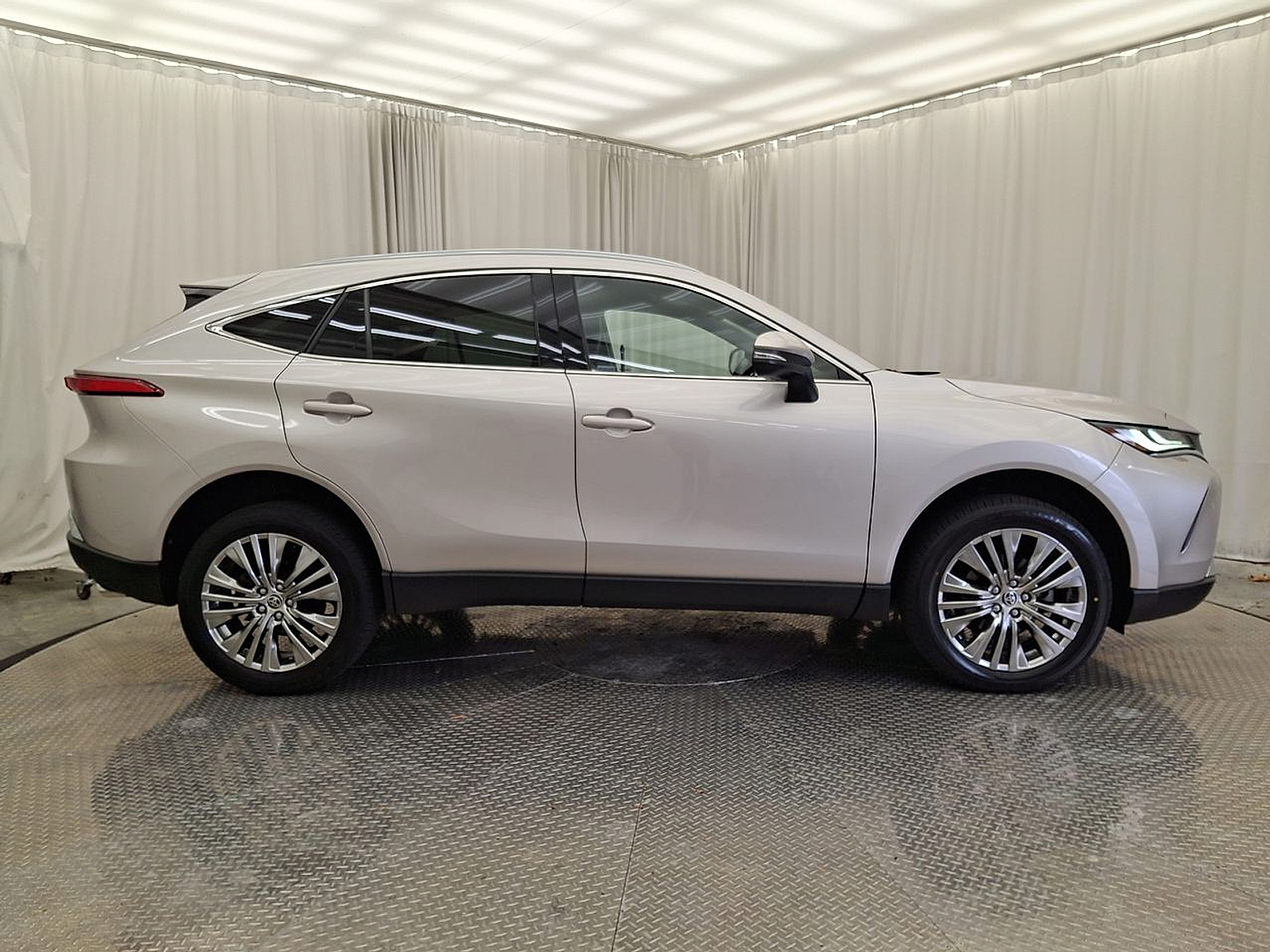 Used 2024 Toyota Venza SUV