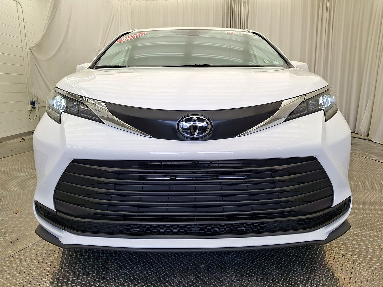 Used 2026 Toyota Sienna Van