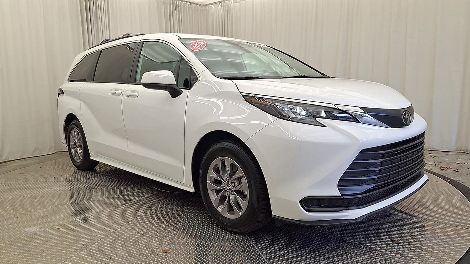 Used 2026 Toyota Sienna Van