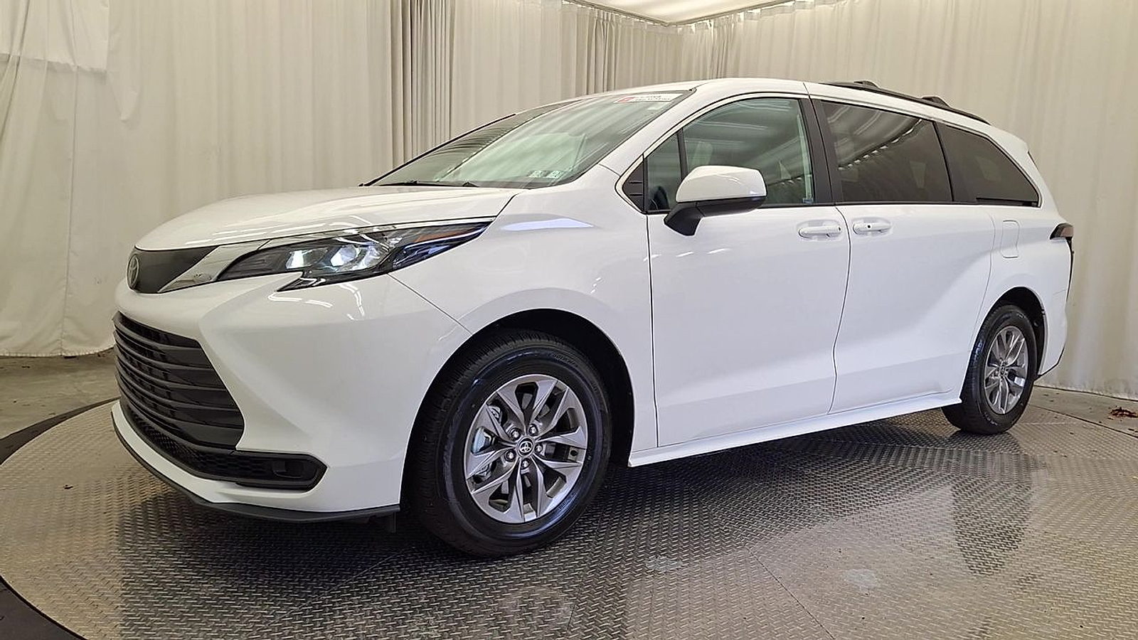 Used 2026 Toyota Sienna Van