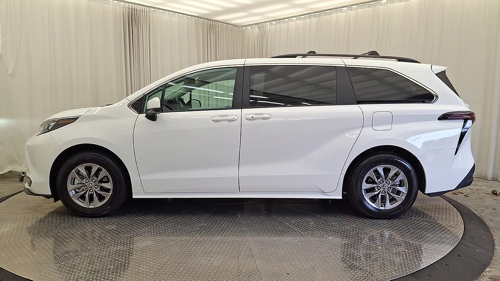 Used 2026 Toyota Sienna Van