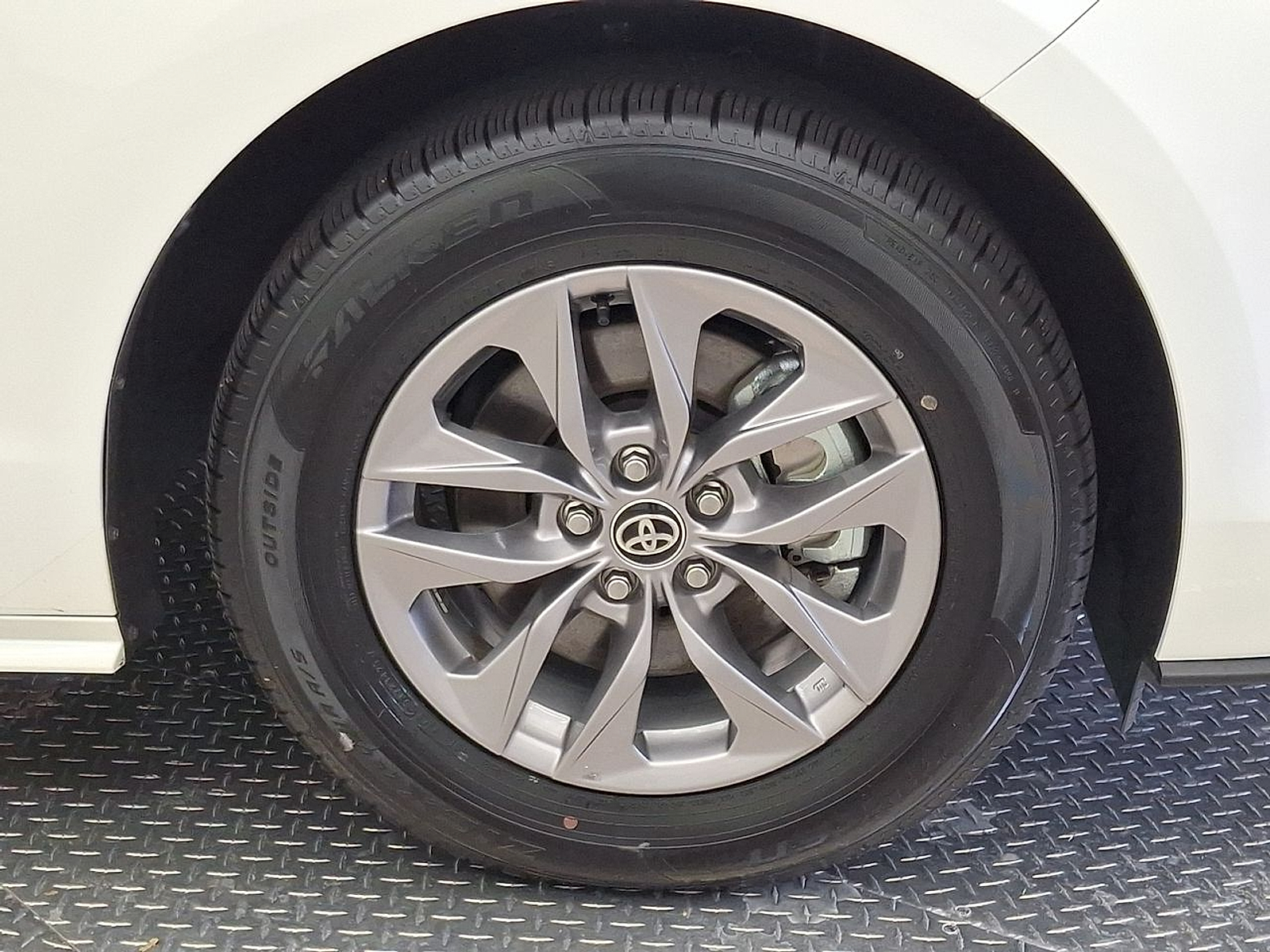 Used 2026 Toyota Sienna Van