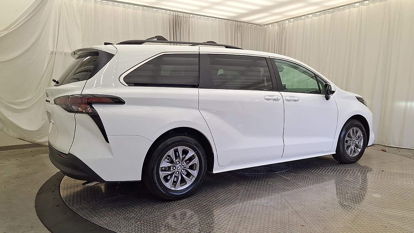 Used 2026 Toyota Sienna Van