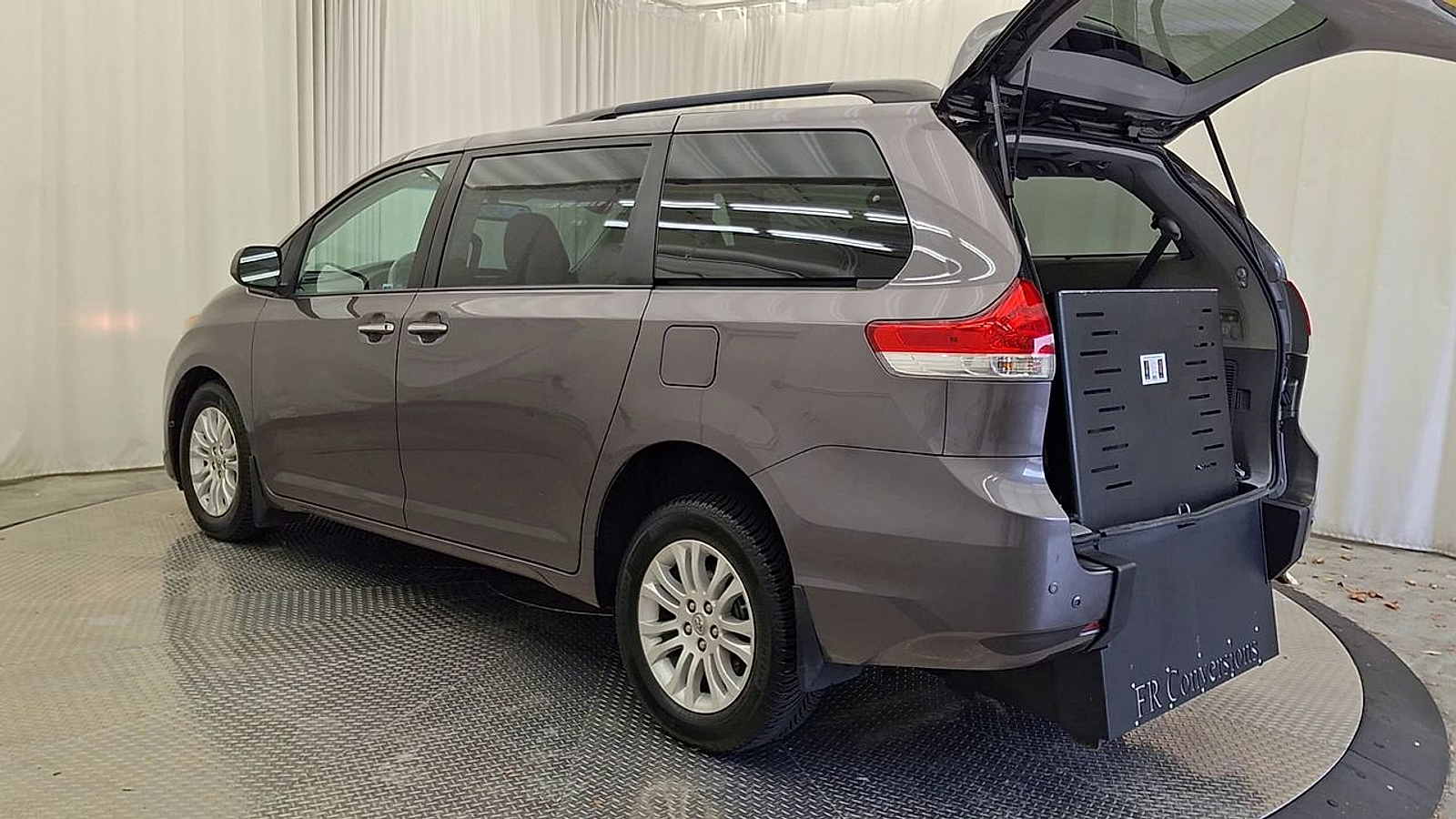 Used 2014 Toyota Sienna Van