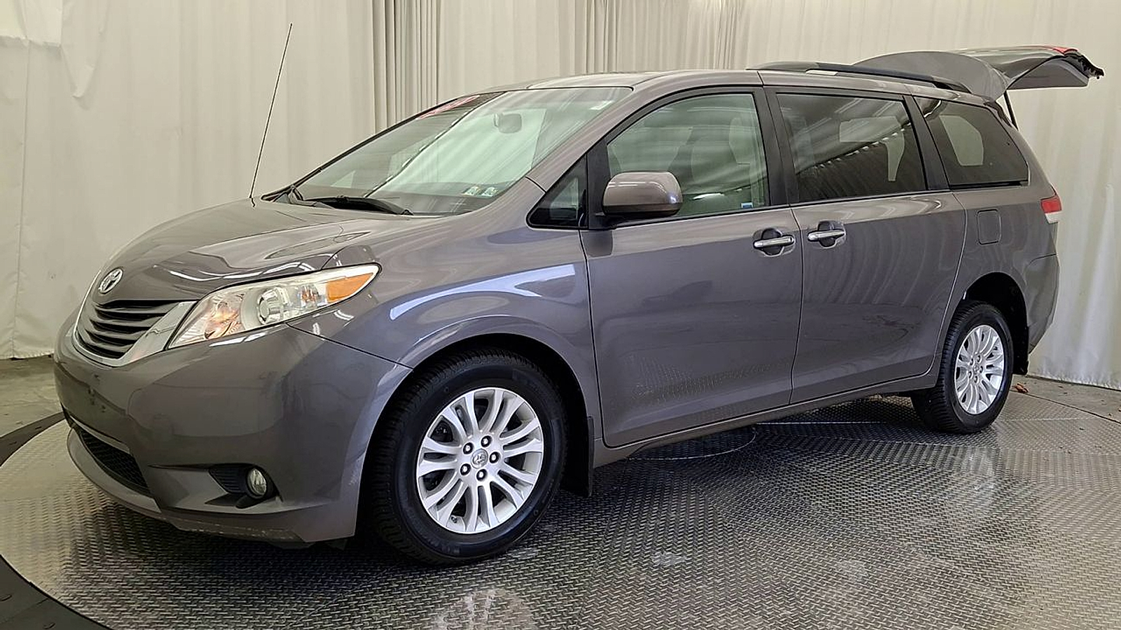 Used 2014 Toyota Sienna Van