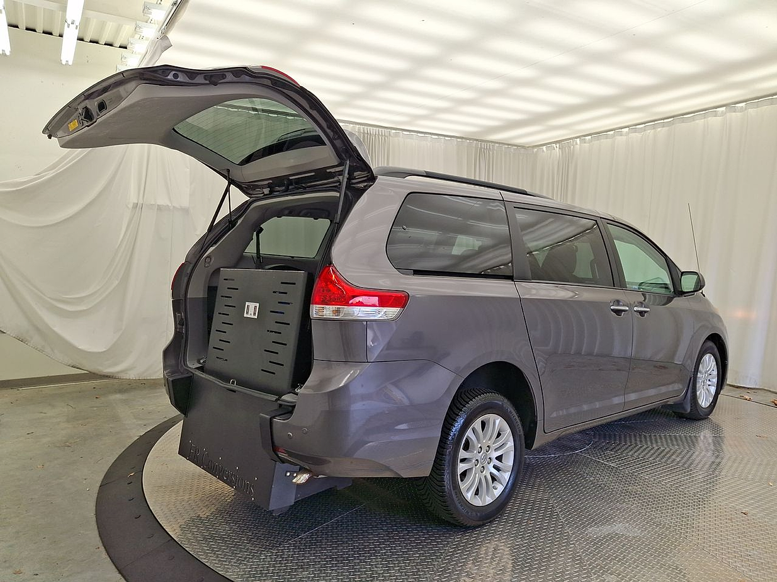 Used 2014 Toyota Sienna Van