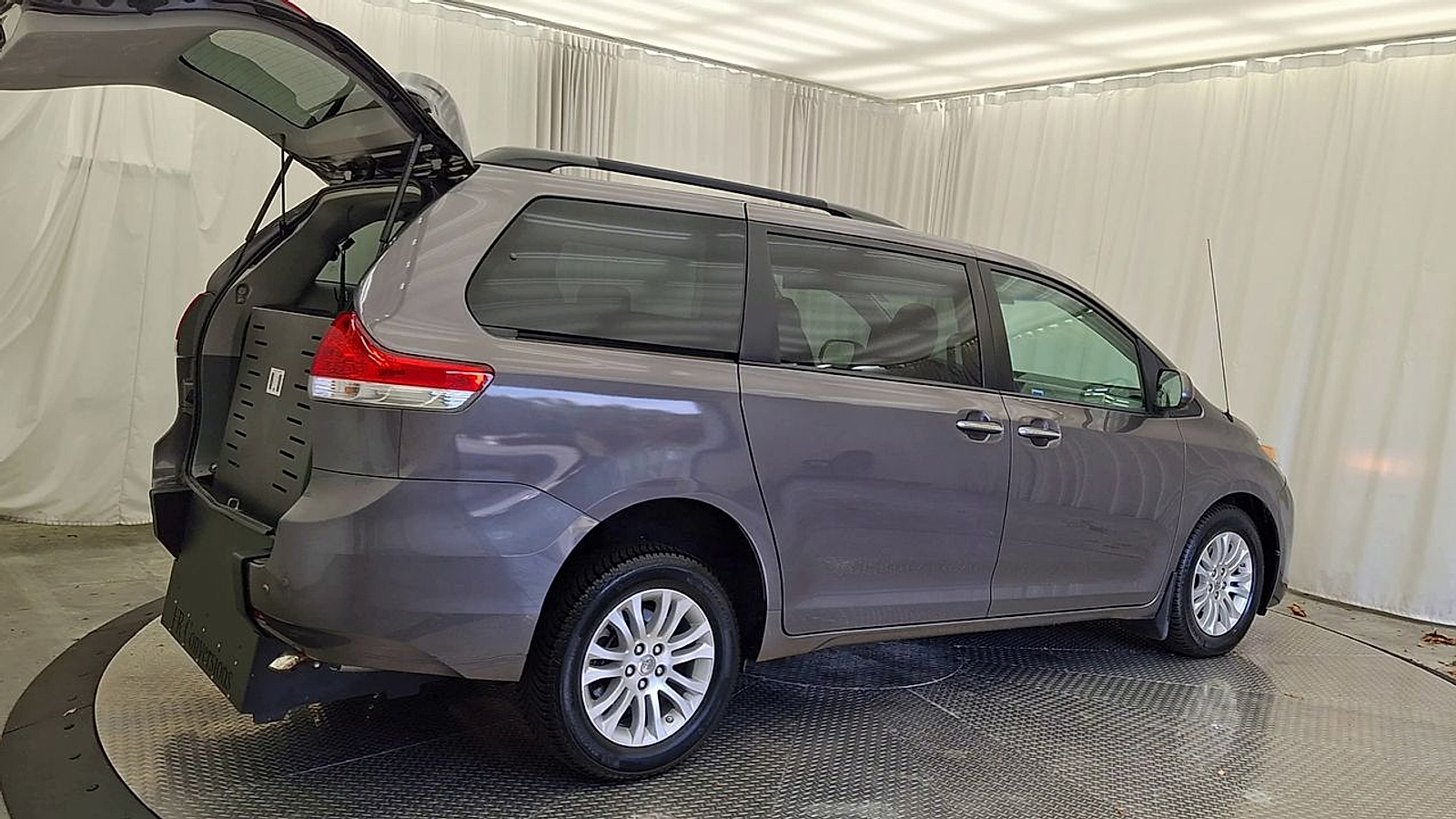 Used 2014 Toyota Sienna Van