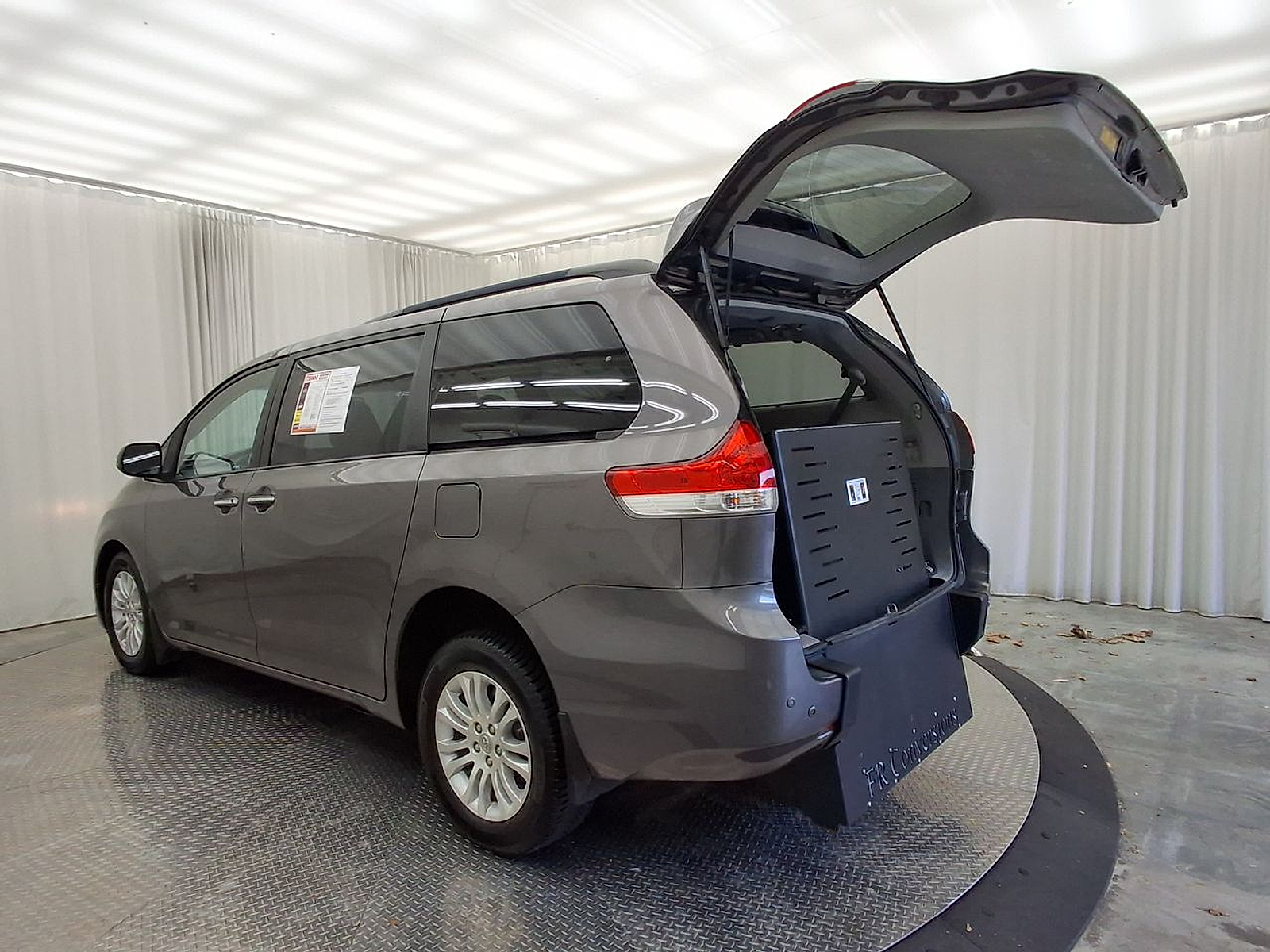 Used 2014 Toyota Sienna Van