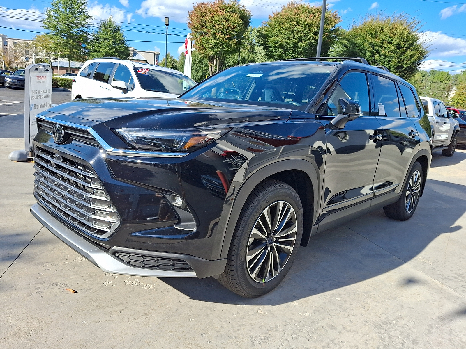 New 2026 Toyota Grand Highlander Hybrid SUV