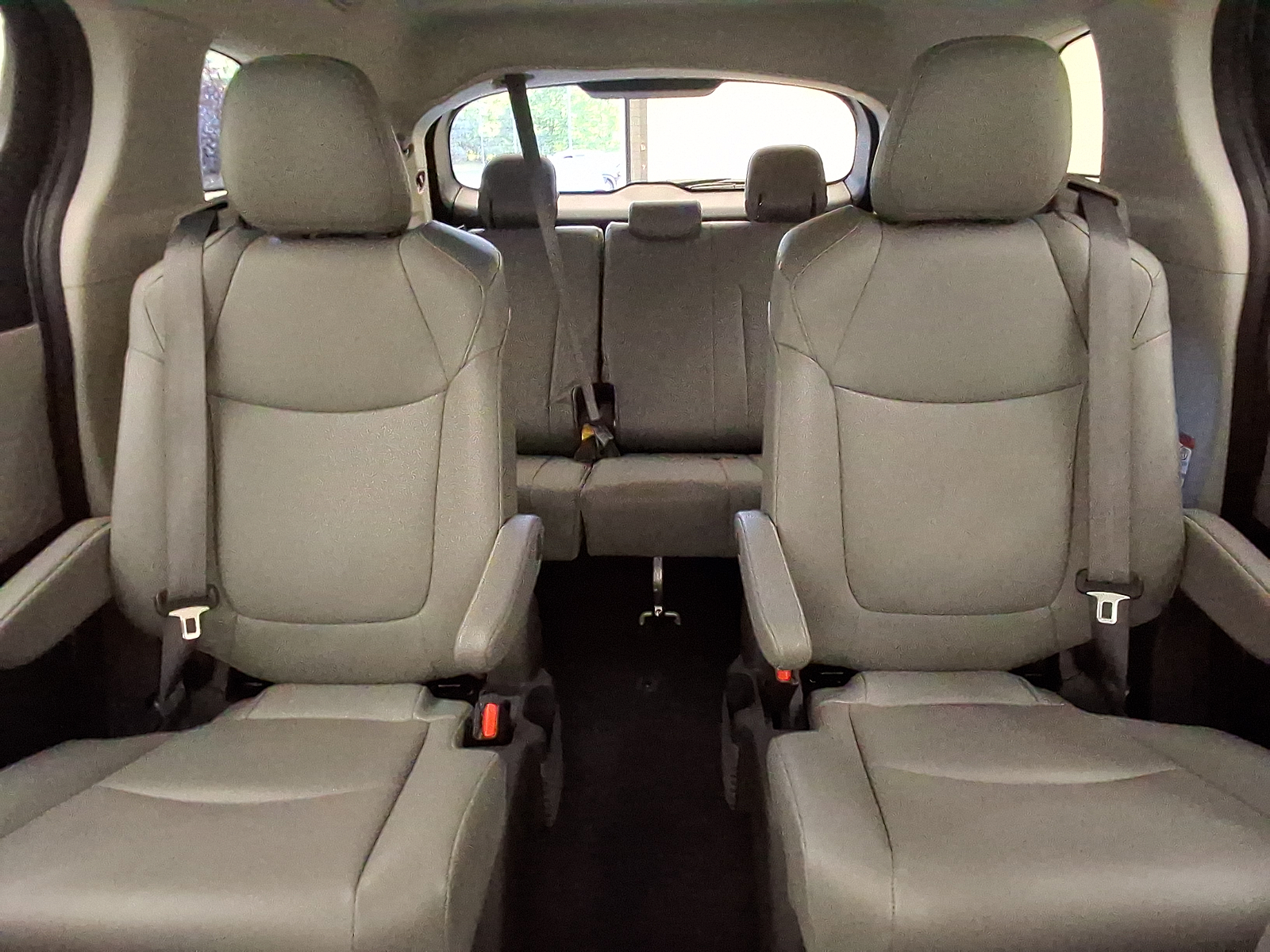 Used 2024 Toyota Sienna Van